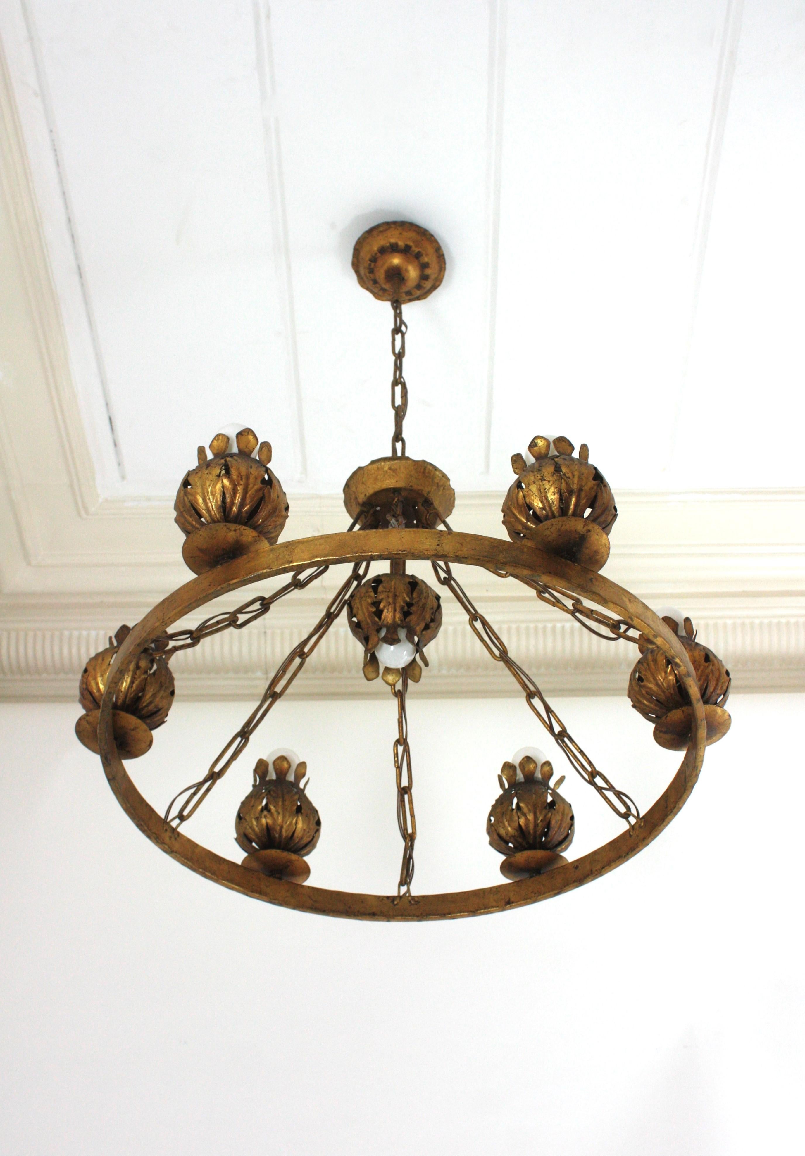 Spanish Foliage Flower Buds Large Ring Chandelier in Gilt Iron, 7 Lights For Sale 1