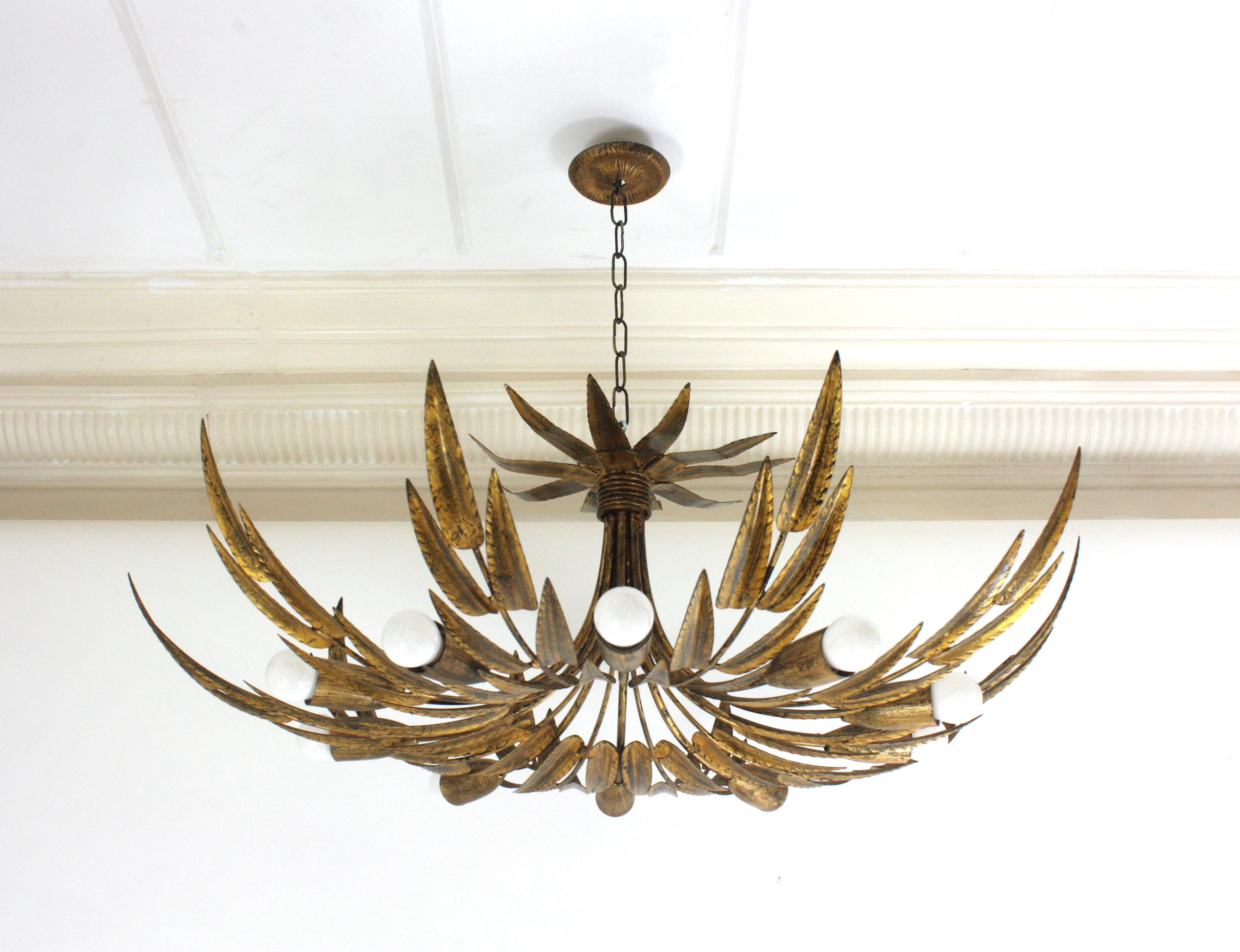 Spanish Foliage Sunburst Light Fixture / Kronleuchter aus vergoldetem Eisen, 10 Lights im Angebot 12