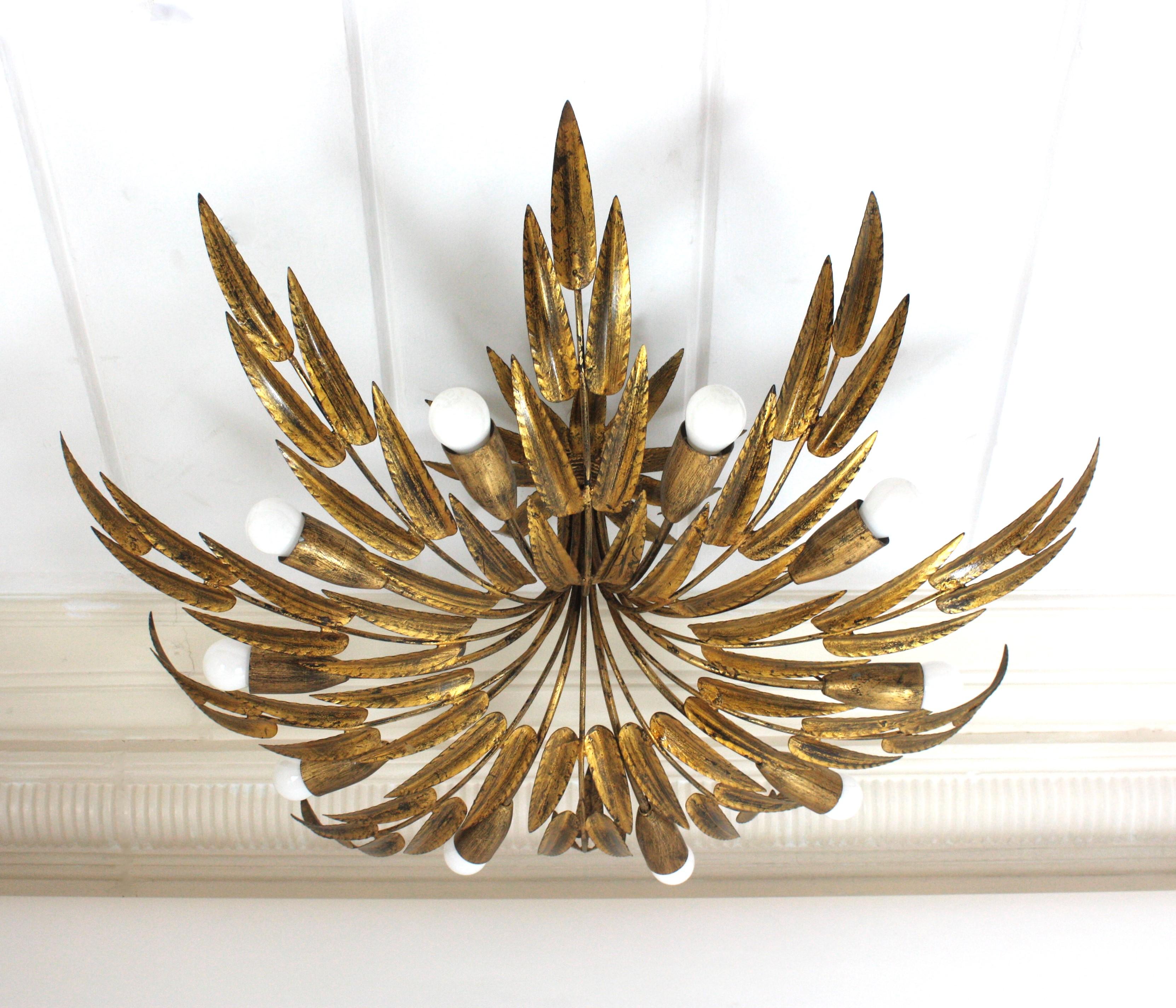 Spanish Foliage Sunburst Light Fixture / Kronleuchter aus vergoldetem Eisen, 10 Lights im Angebot 1