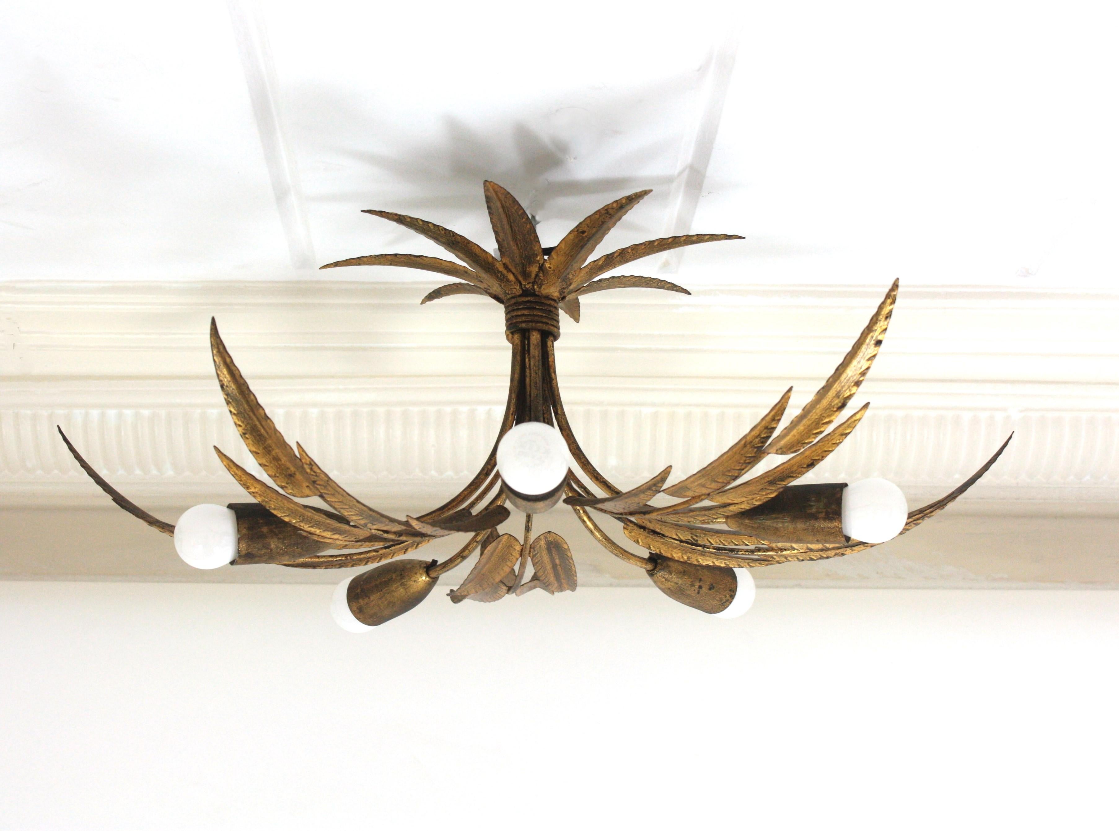Lámpara / Araña de Follaje Español en Hierro Dorado, 5 Luces en venta 13