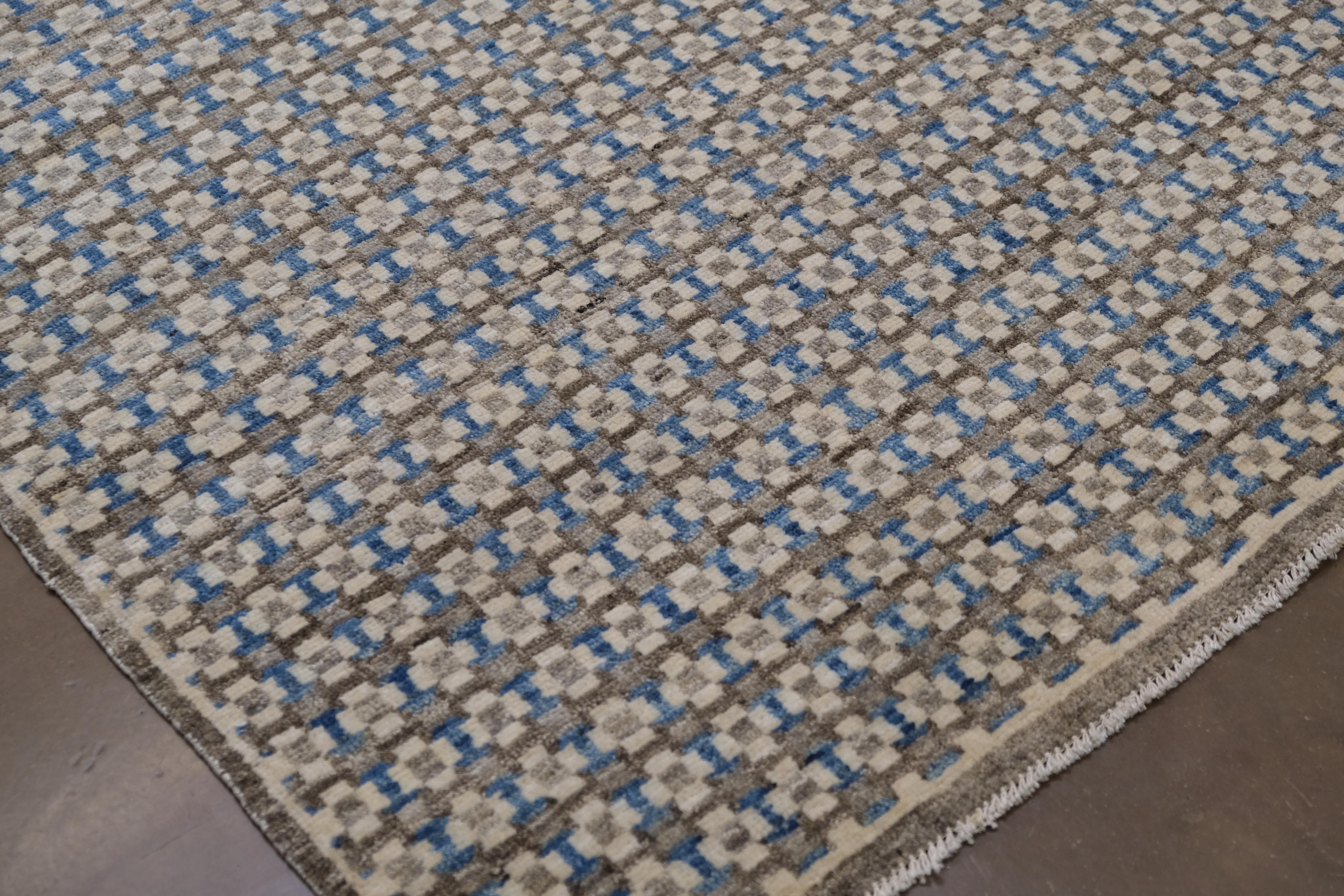 Spanischer geometrischer gemusterter Wollteppich  9'1''x11'10'' (Neoklassisches Revival) im Angebot