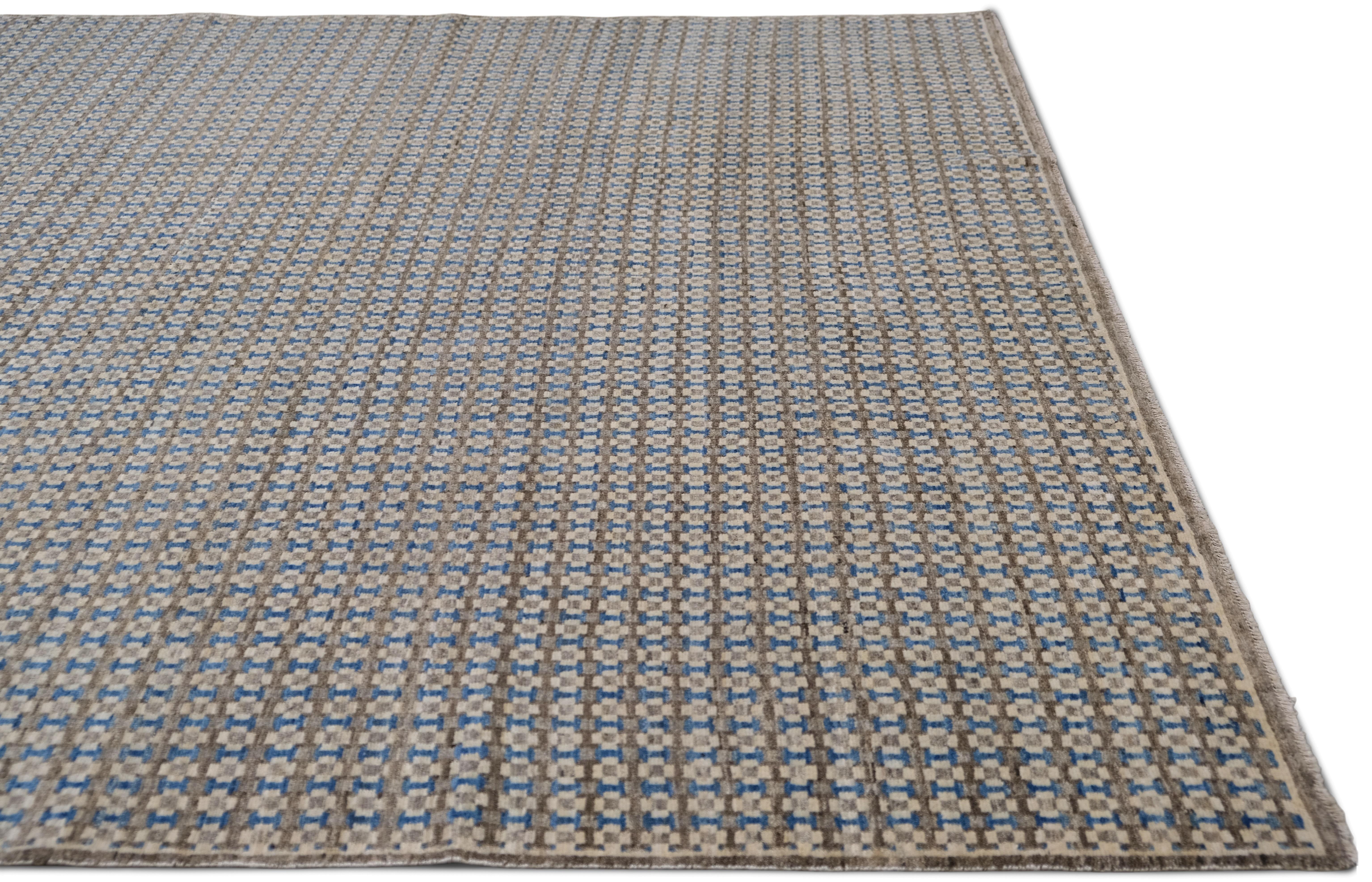 Spanischer geometrischer gemusterter Wollteppich  9'1''x11'10'' (Pakistanisch) im Angebot