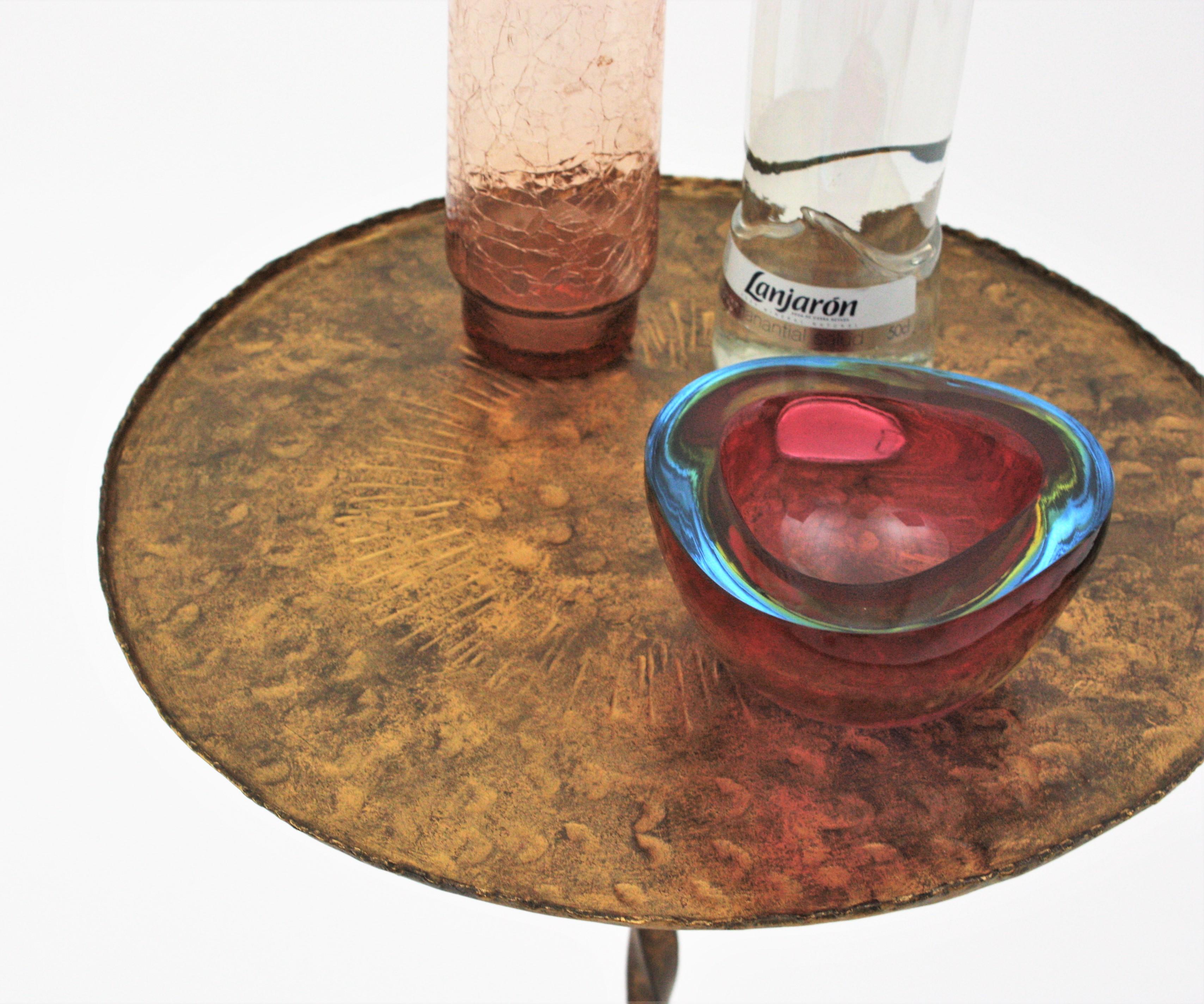Spanish Gilt Iron Drinks Table Guéridon, End or Side Table, 1940s In Good Condition In Barcelona, ES