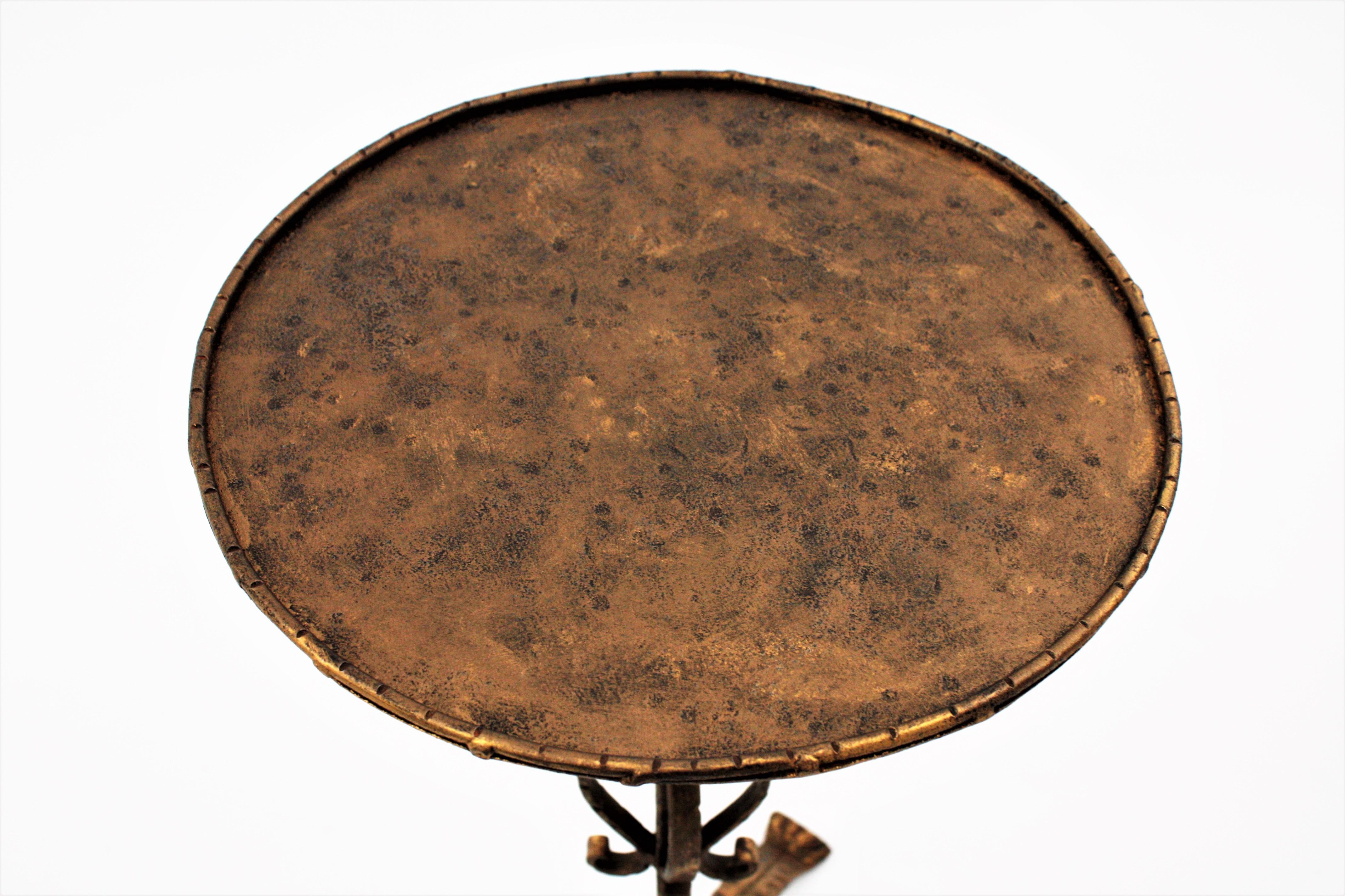 Spanish Drinks Table Gueridon End or Side Table in Gilt Iron, 1960s 4