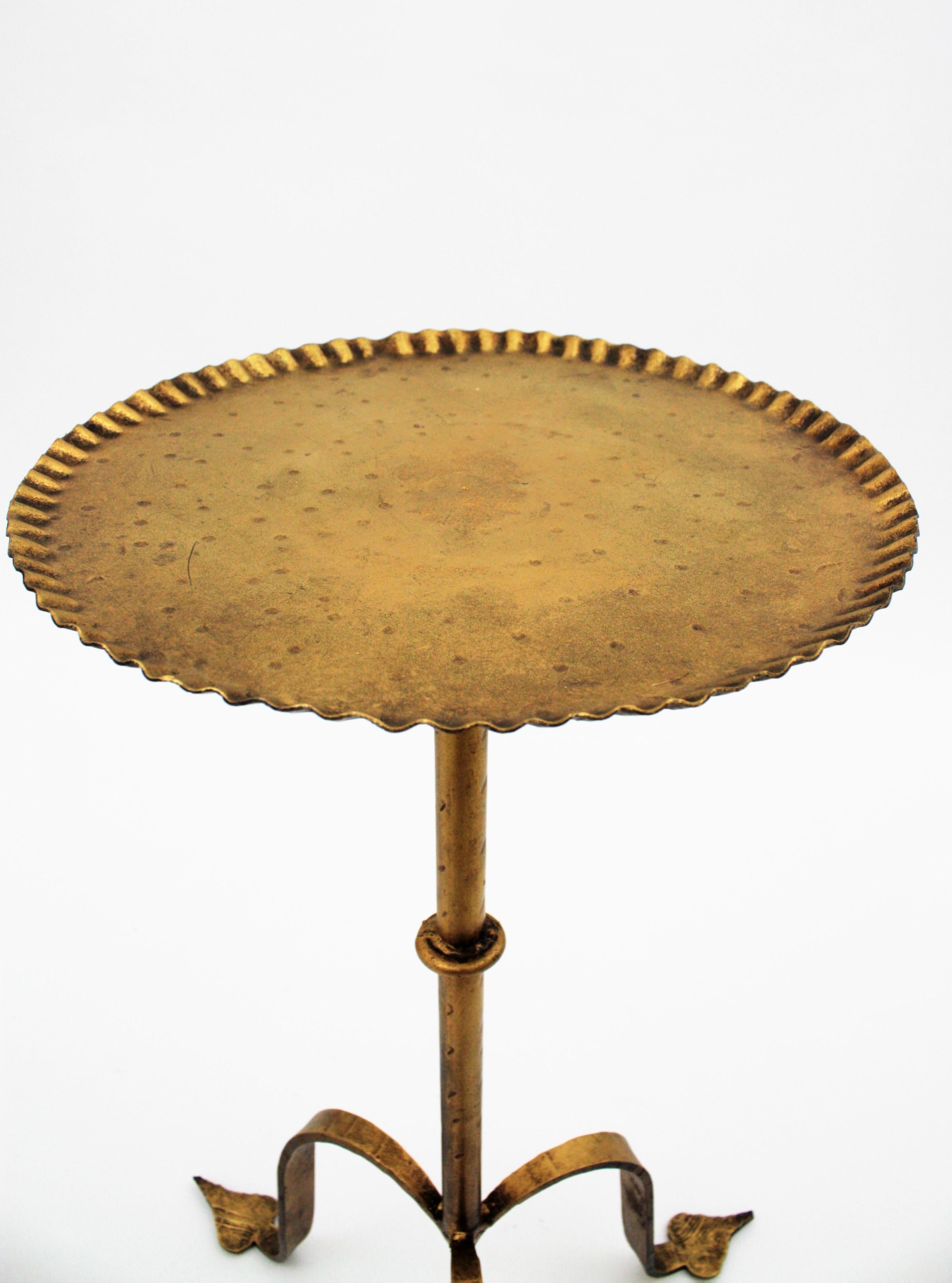 Spanish Gilt Iron Drinks Table Gueridon Side Table or Stand with Scalloped Rim 3