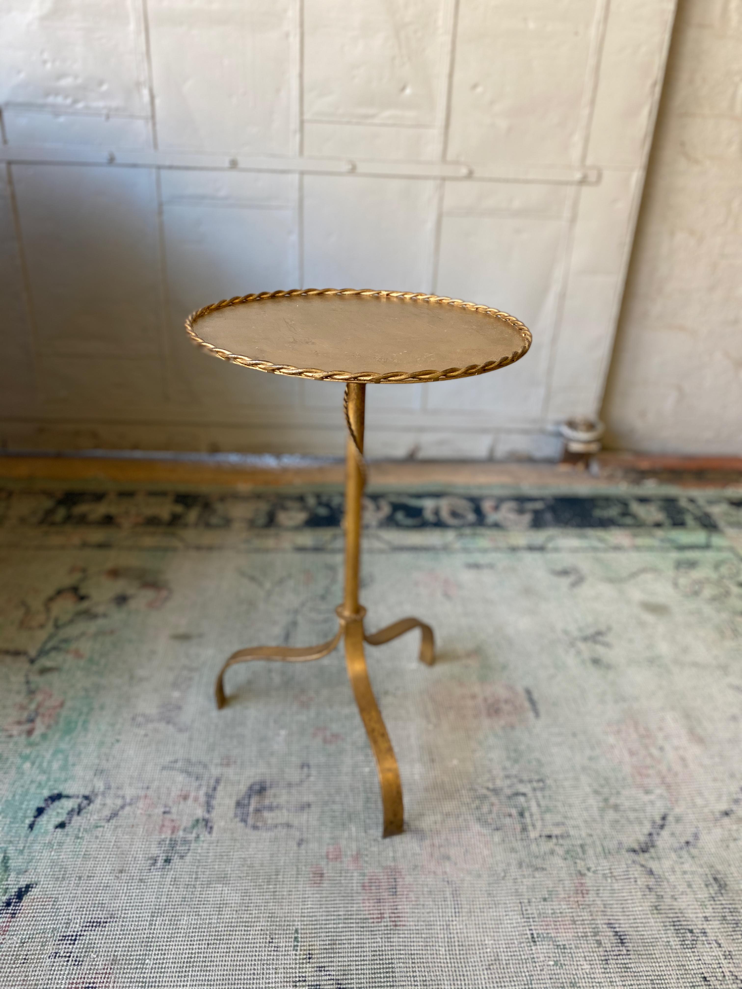 Spanish Gilt Iron Drinks Table with Braided Rope Detail In Good Condition For Sale In Buchanan, NY