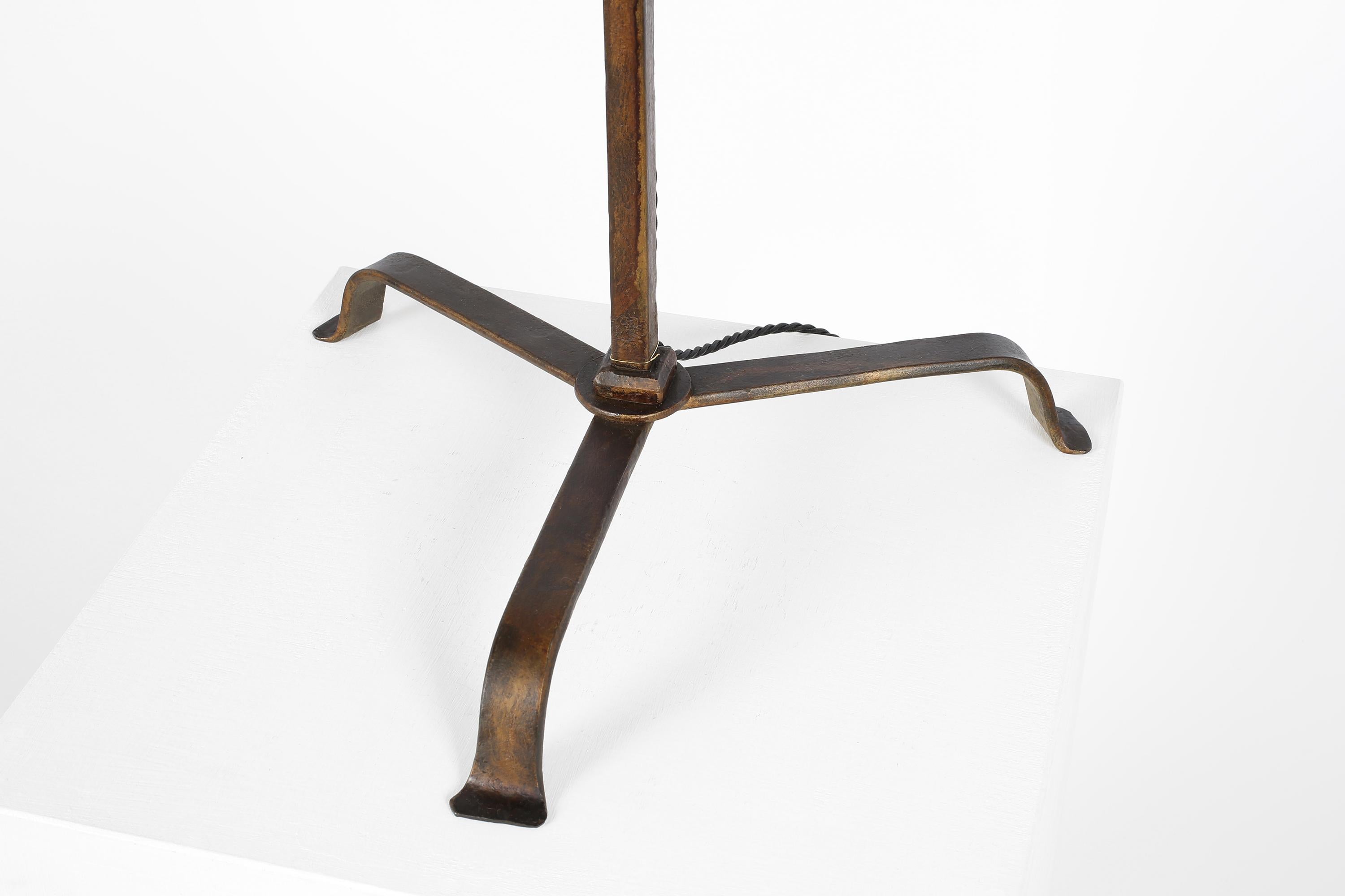 20th Century Spanish Gilt Iron Table Lamp in the Taste of Les Artisans De Marolles C. 1960s For Sale