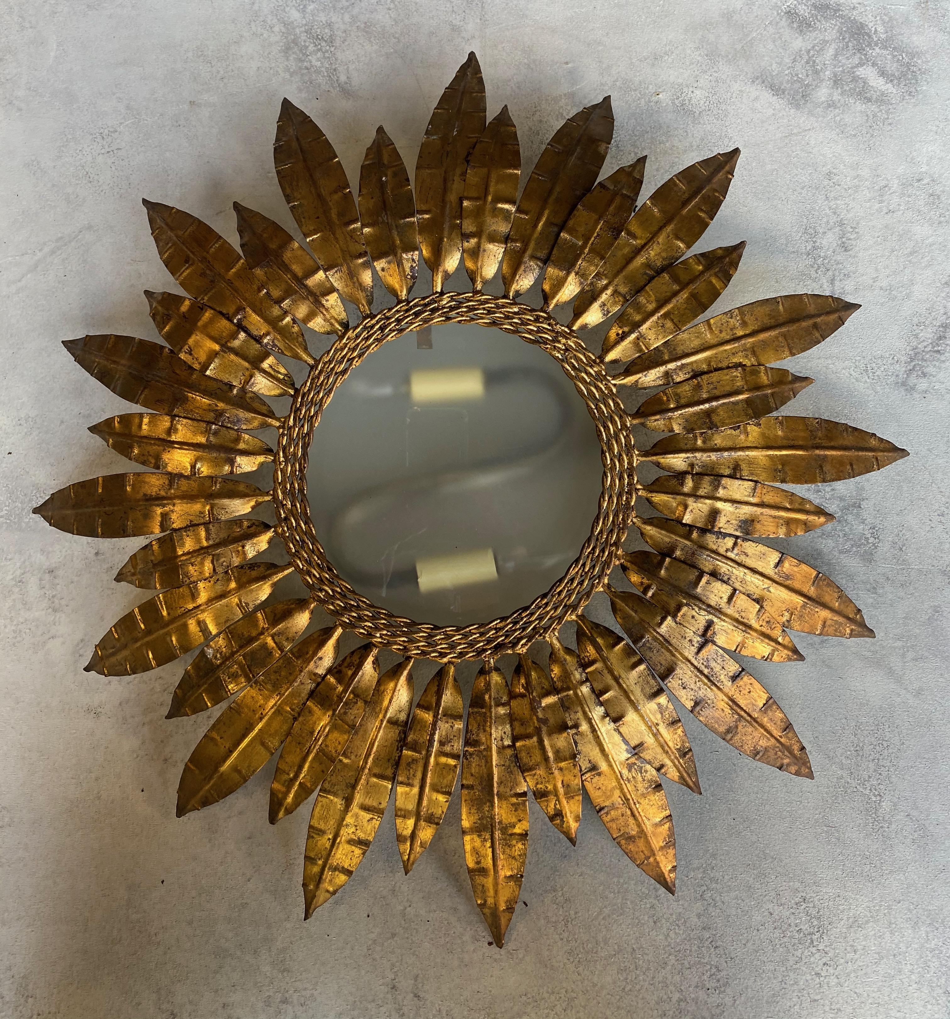 Spanish Gilt Metal Ceiling Fixture with Double Feather Design For Sale 5