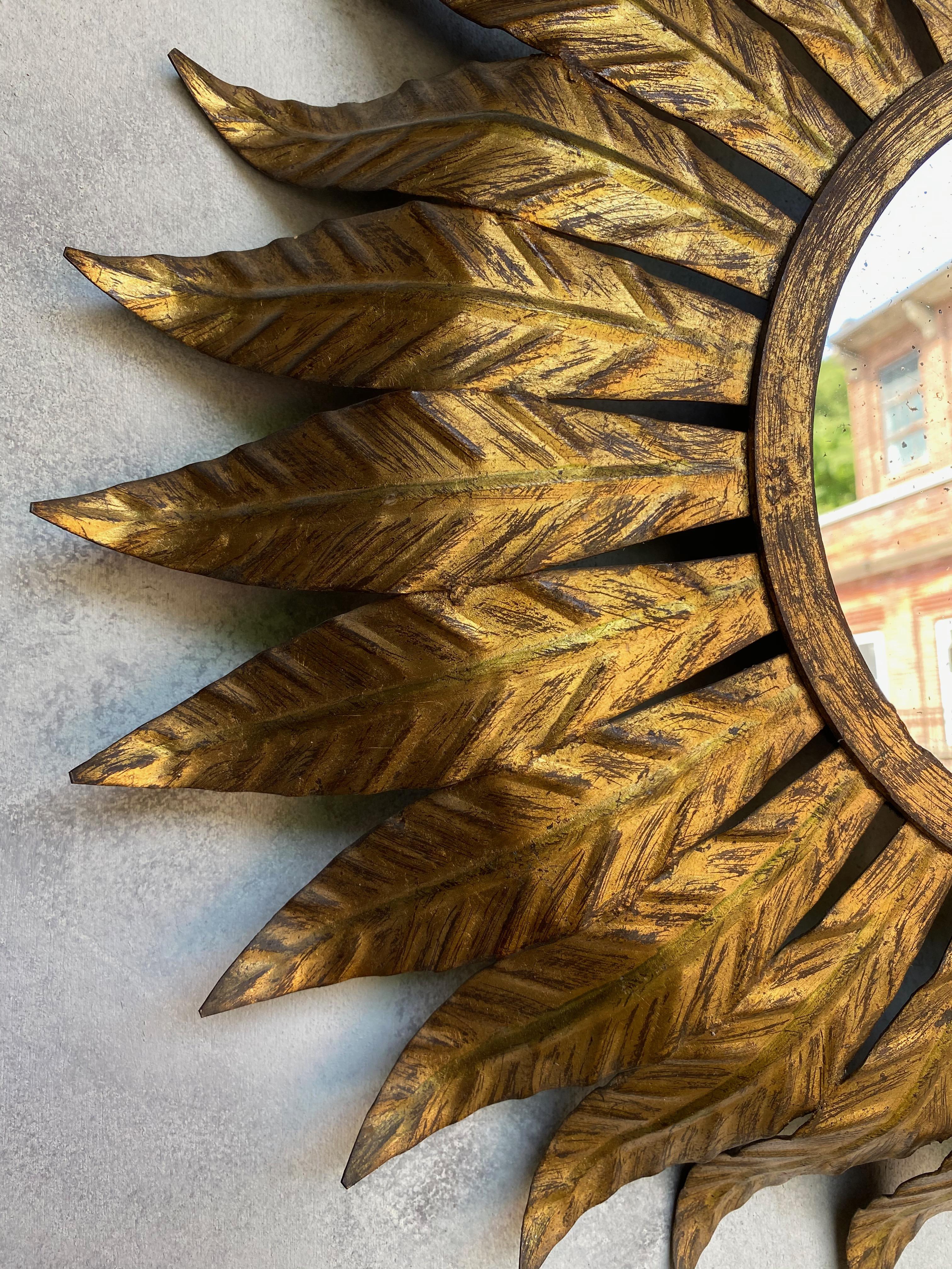 Round Spanish Gilt Metal Sunburst Mirror With Large Radiating Leaves For Sale 3