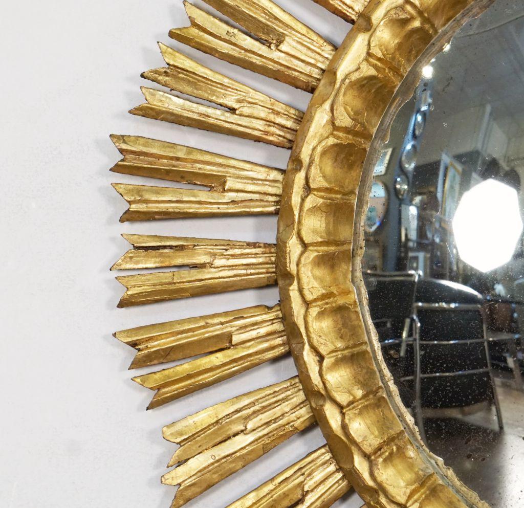 20th Century Spanish Gilt Starburst or Sunburst Mirror With Convex Glass (Dia 25) For Sale