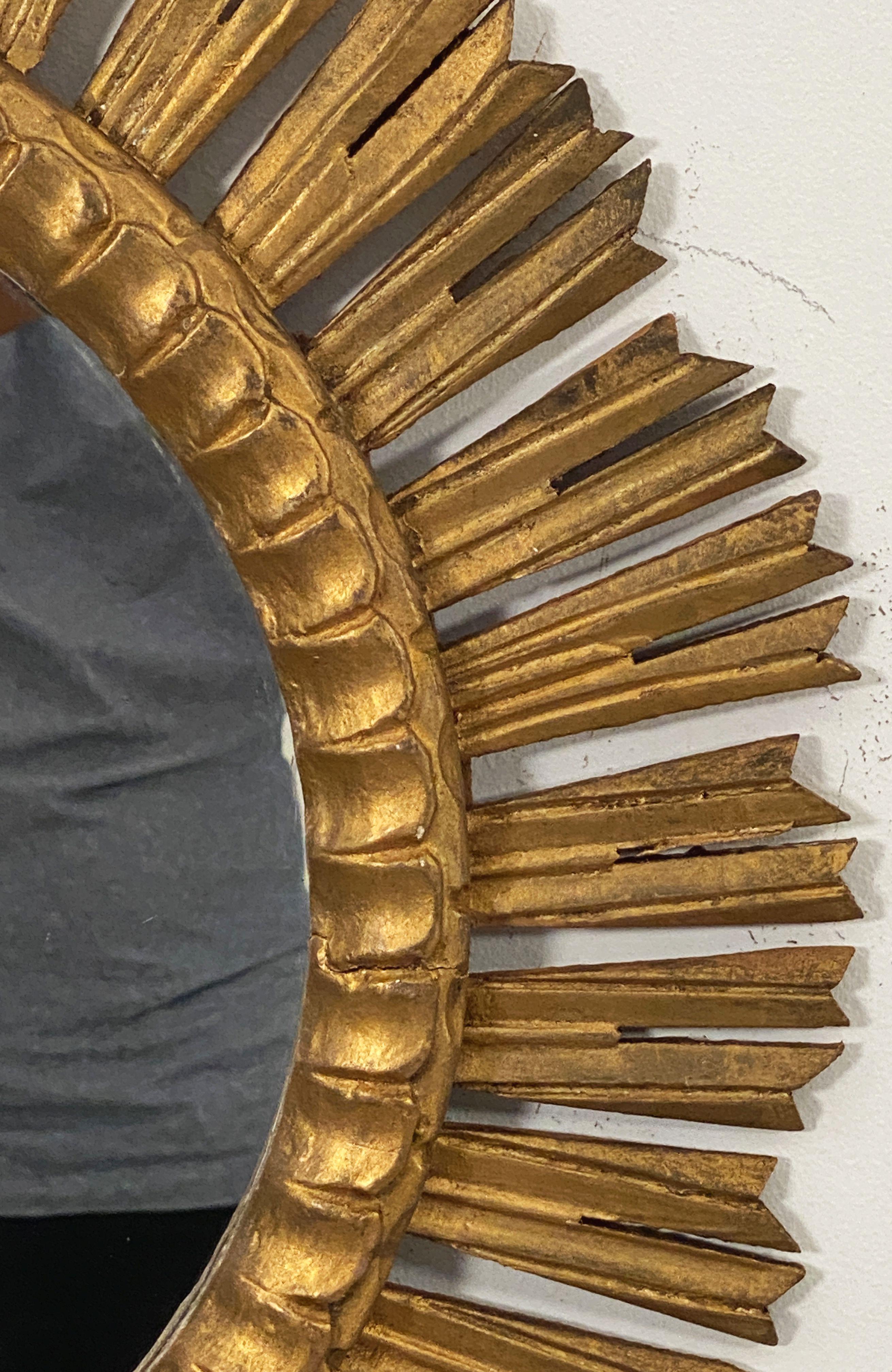 Spanish Gilt Sunburst or Starburst Mirror (Diameter 24 1/2) For Sale 1