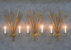 Appliques murales espagnoles en tôle dorée, décor « roseaux et épis », vers 1960, 3 pièces disponibles
