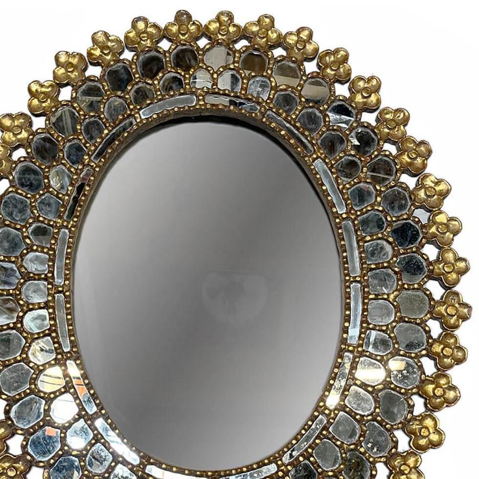 Miroir espagnol en bois doré Bon état - En vente à New York, NY