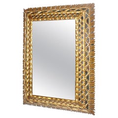 Miroir espagnol en bois doré