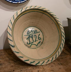 Spanische glasierte Keramik „Lebrillo“ aus Spanien mit Inschrift des Datumsjahres 1926
