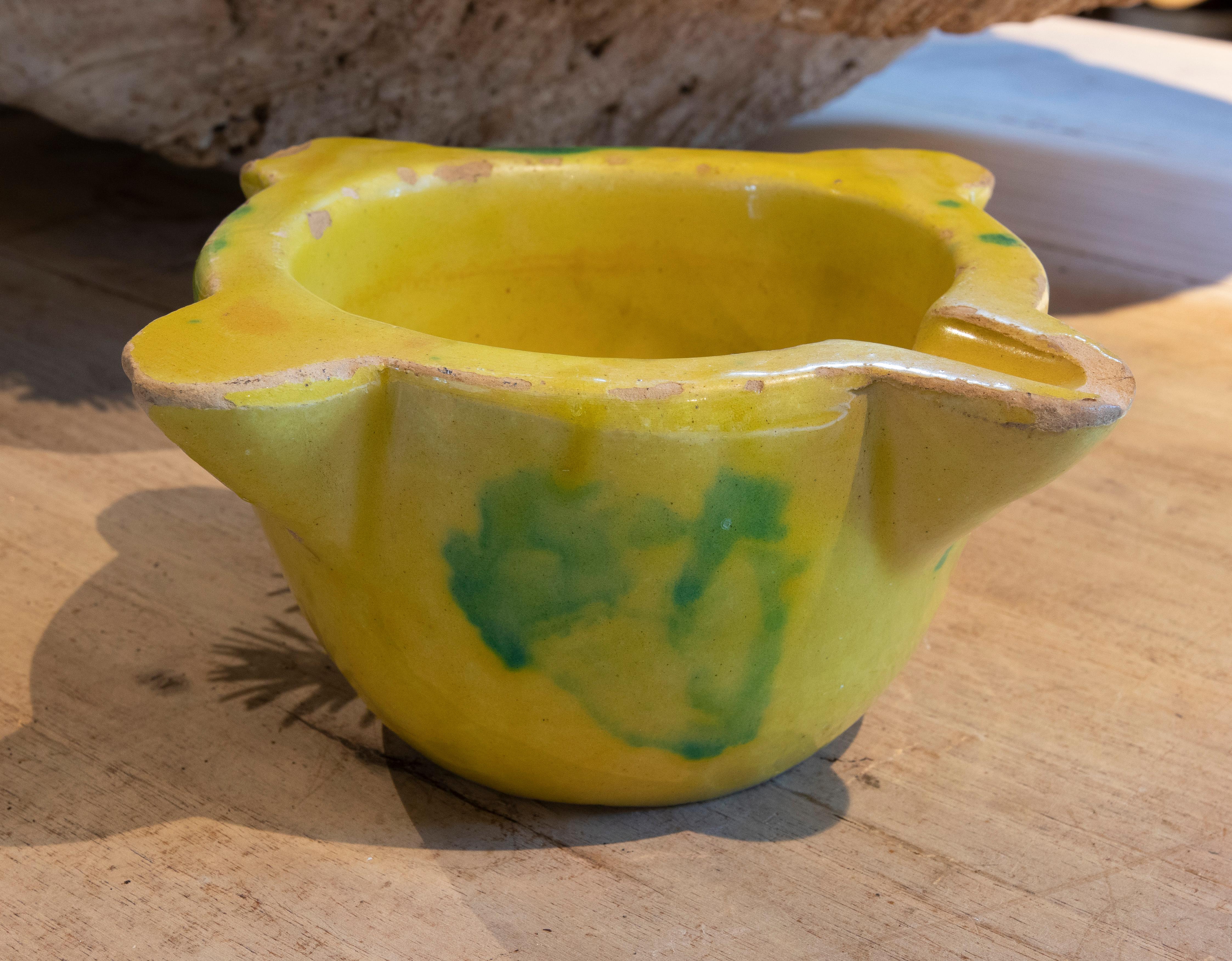 Spanish Glazed Ceramic Mortar in Yellow and Green Color In Good Condition For Sale In Marbella, ES