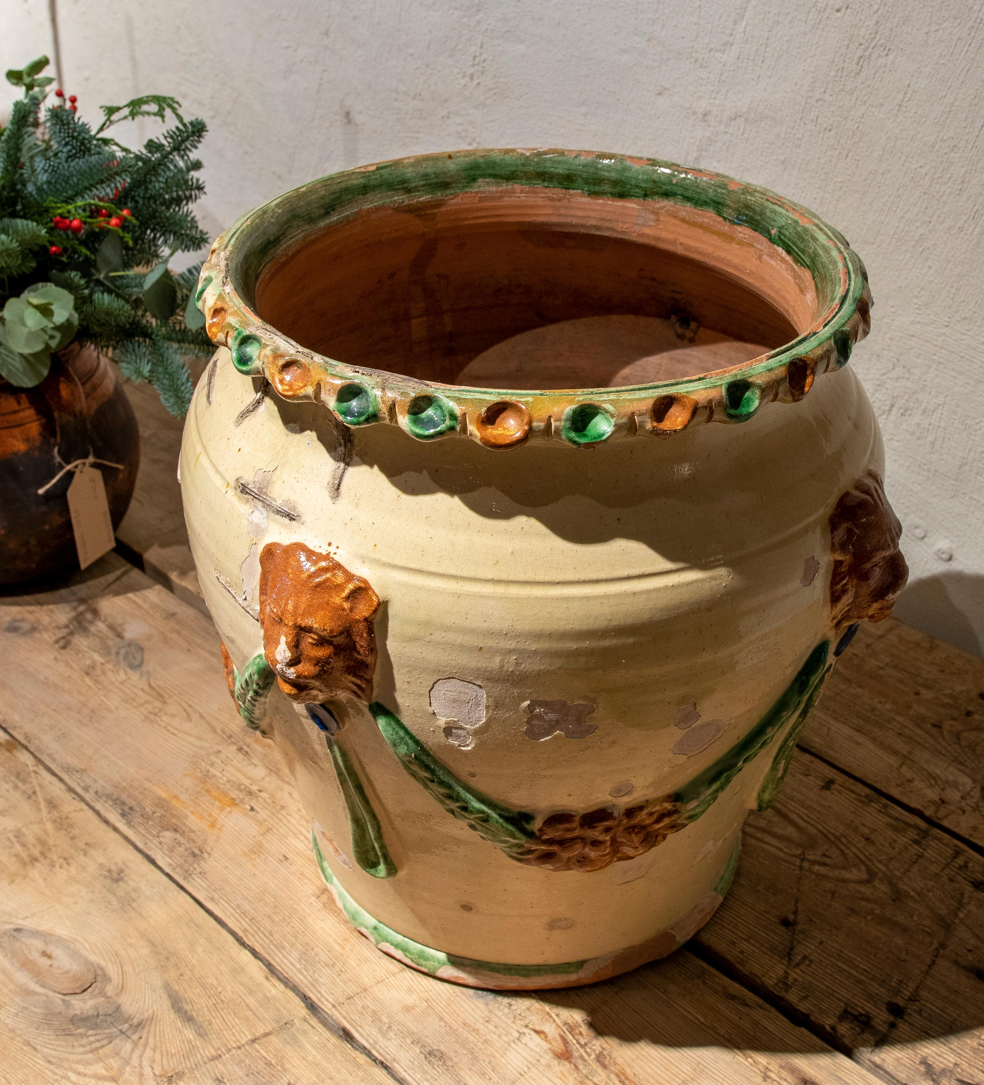 19th Century Spanish Glazed Planter with Lions and Garlands Decoration For Sale