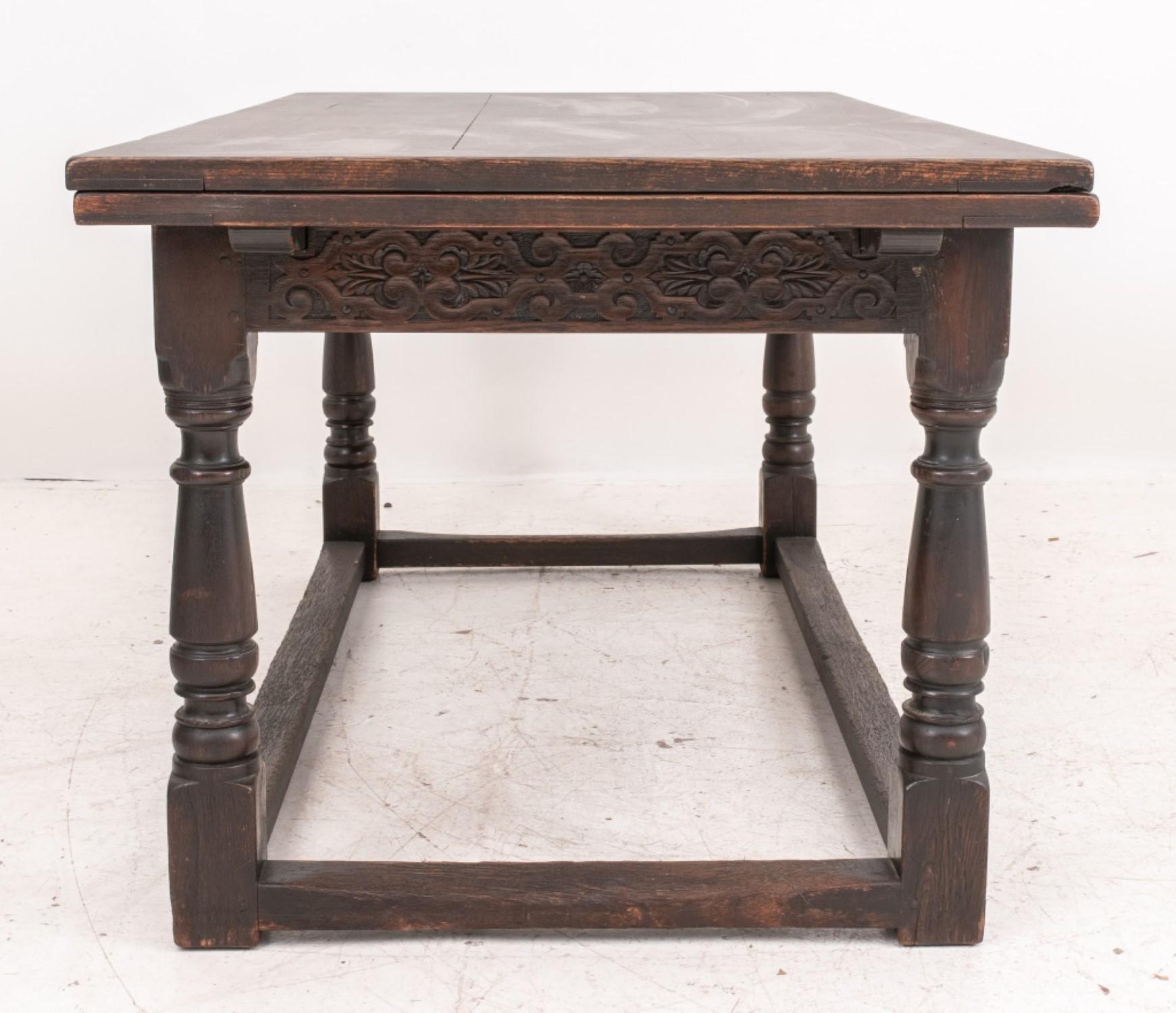 Spanish Gothic Revival Oak Draw Leaf Dining Table In Good Condition For Sale In New York, NY
