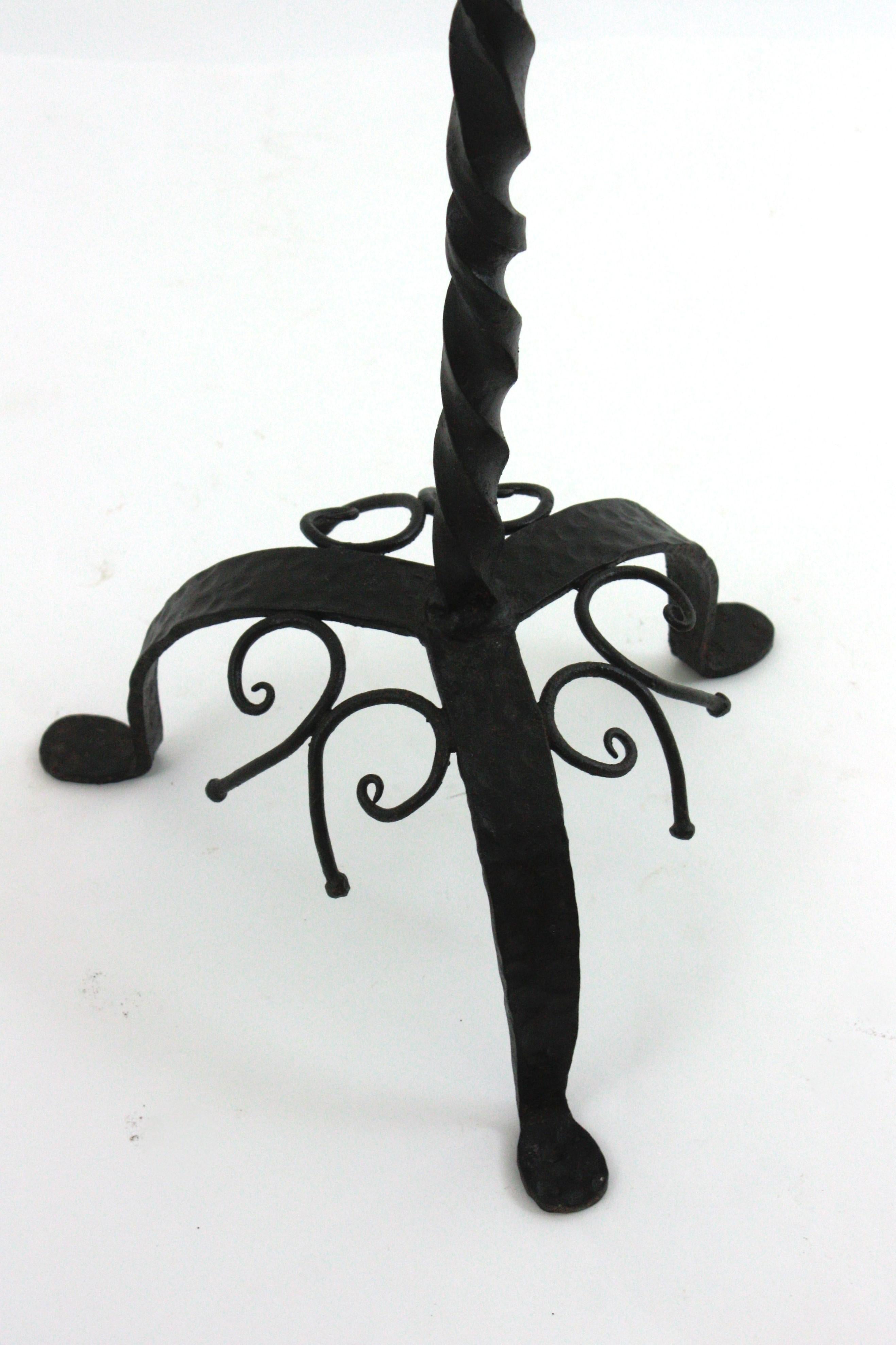 Soporte para Juego de Herramientas de Chimenea con Motivo de Dragón de Estilo Gótico Español, Hierro Forjado Negro en venta 6