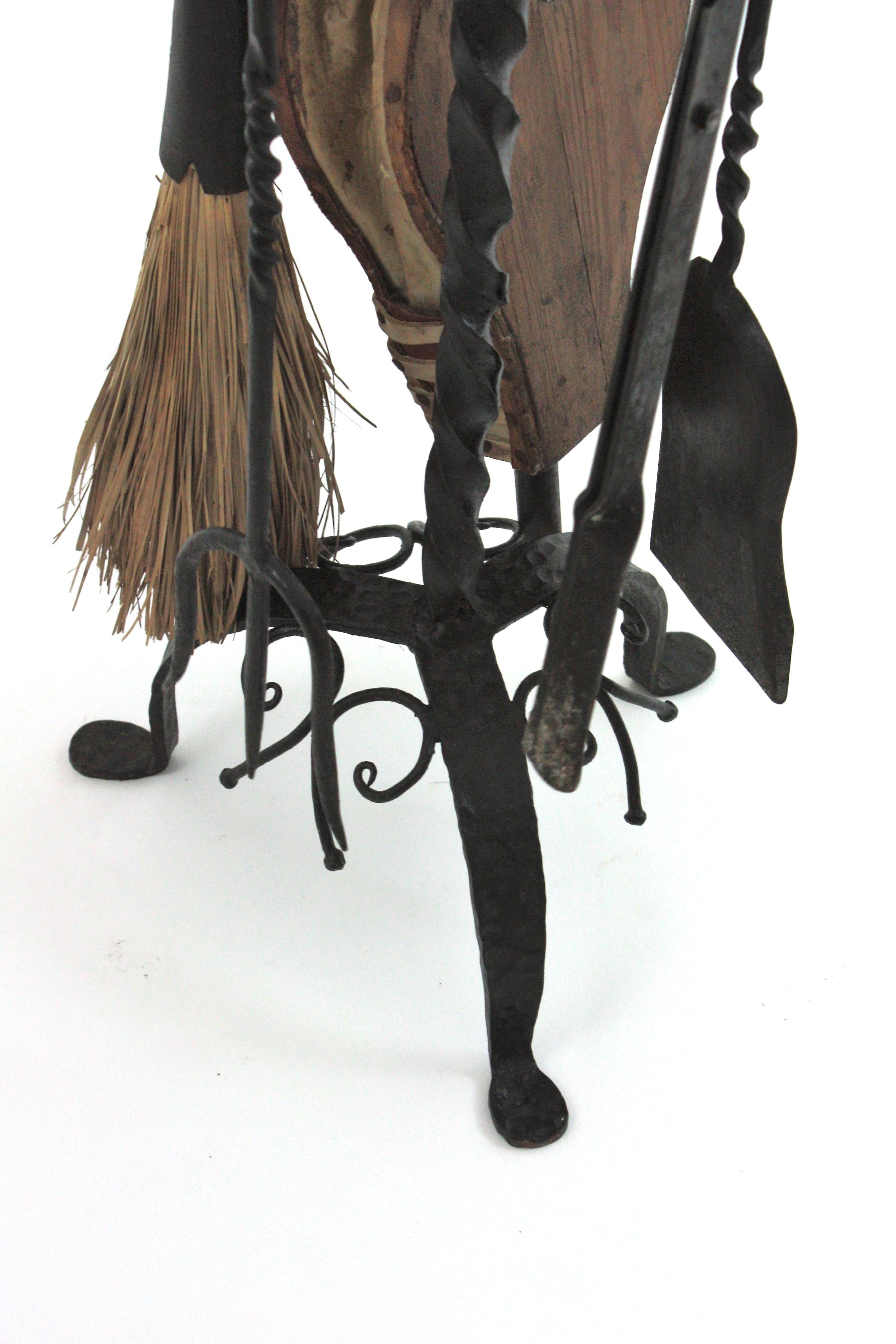 Soporte para Juego de Herramientas de Chimenea con Motivo de Dragón de Estilo Gótico Español, Hierro Forjado Negro en venta 3