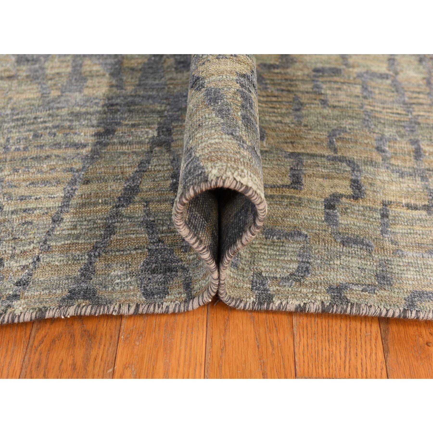 Alfombra Oriental Anudada a Mano 100% Seda con Influencia Bereber Gris Española Tono sobre Tono Anudado a mano en venta