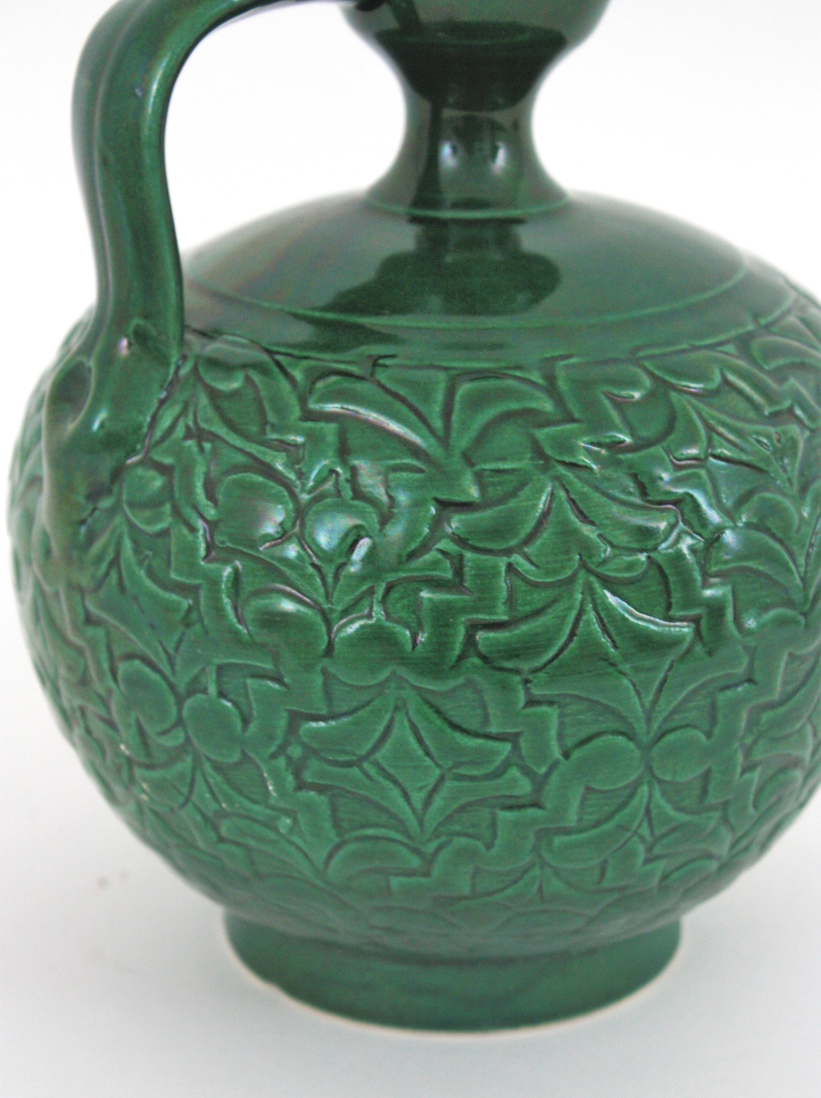 Ceramica Vaso brocca in ceramica verde spagnola, anni '50 in vendita
