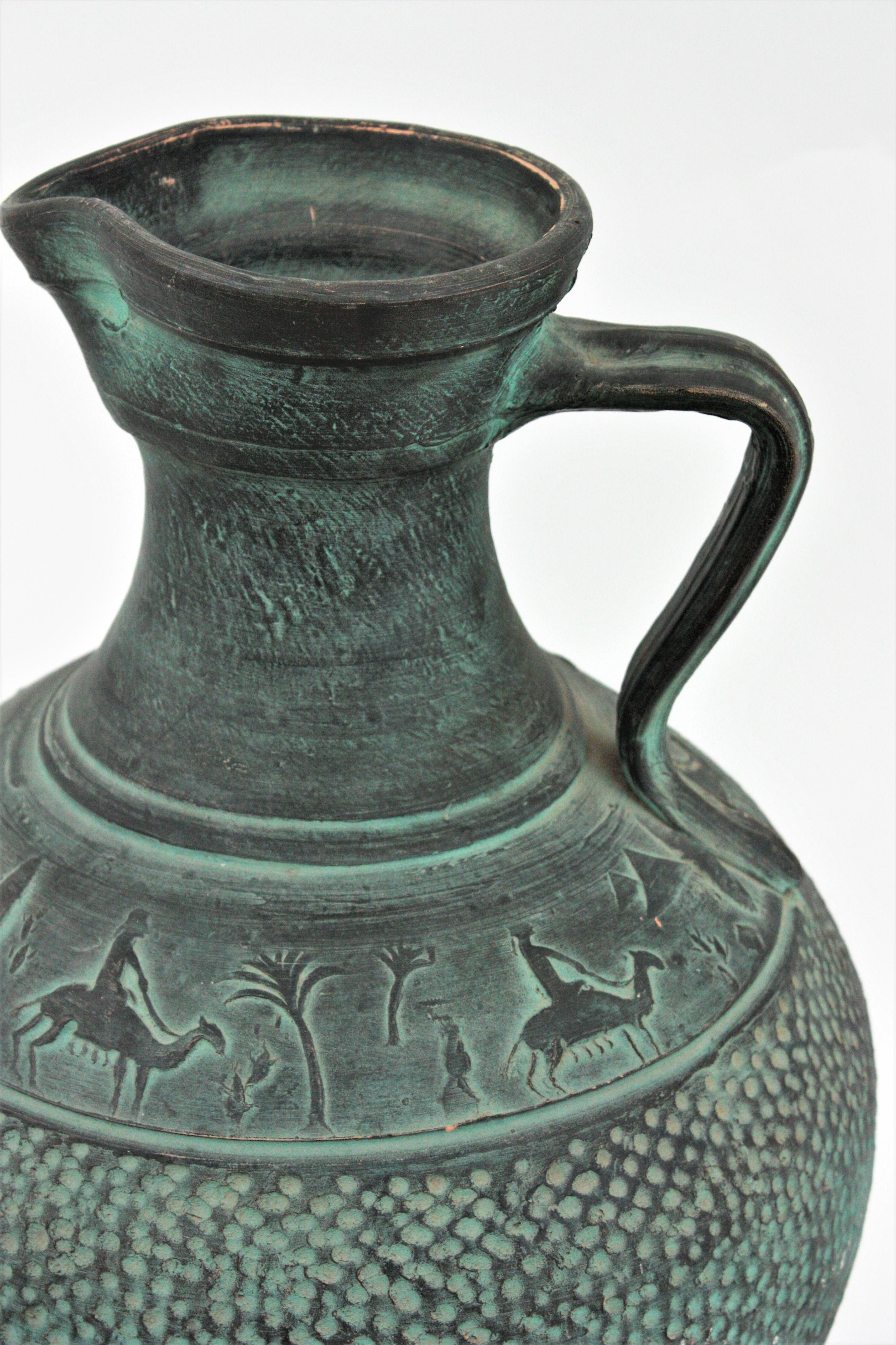 Spanish Green Terracota Urn Jug or Vessel In Good Condition For Sale In Barcelona, ES