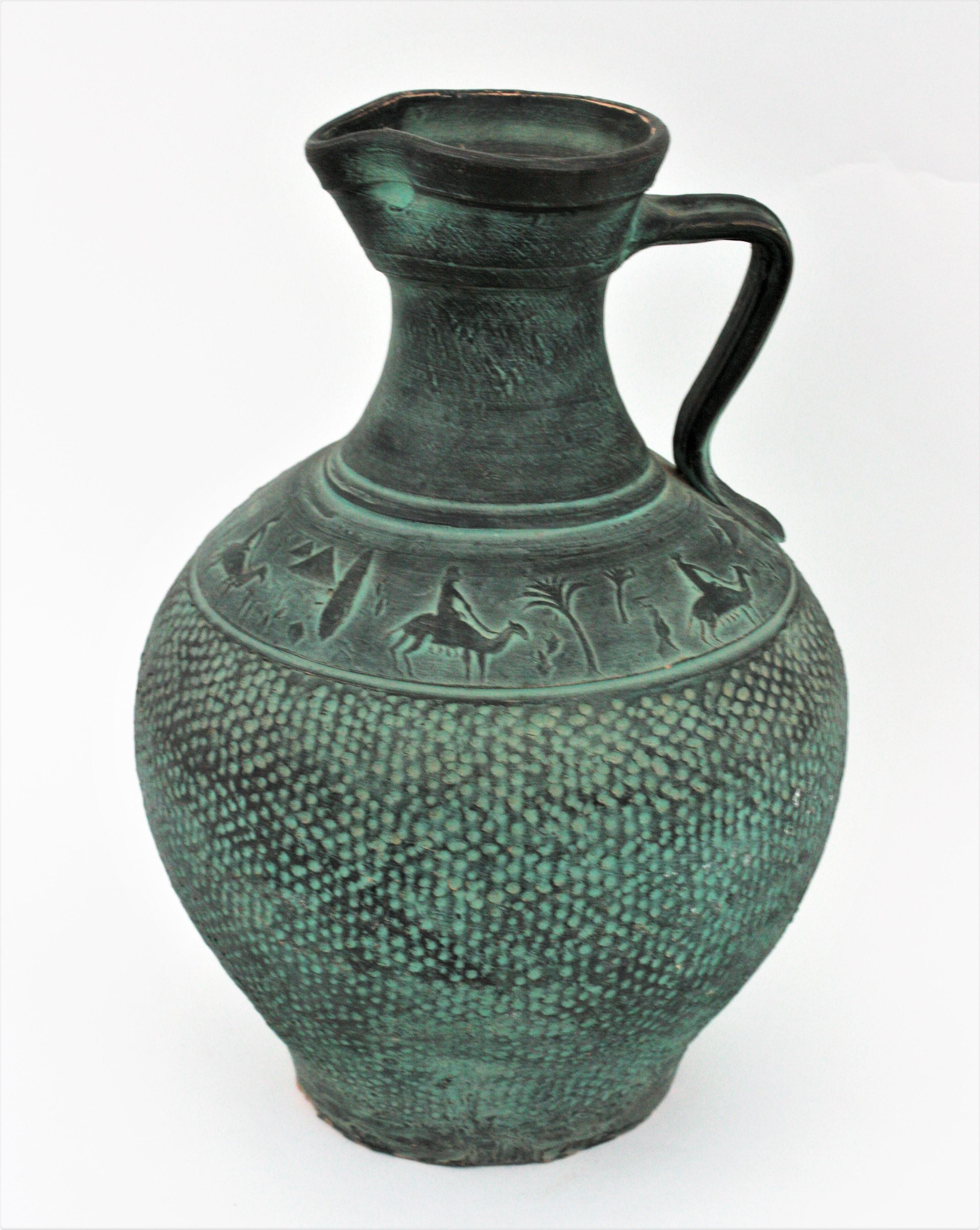 20ième siècle Urne ou vase en terre cuite verte espagnole en vente