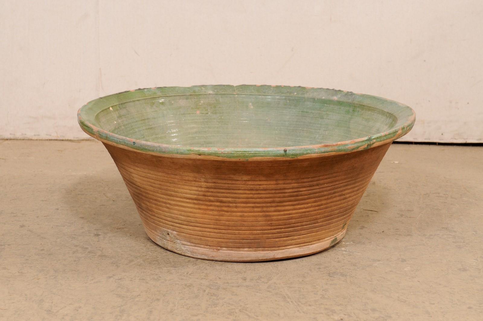 Spanish Green Terracotta Bowl, Early 20th Century For Sale 7