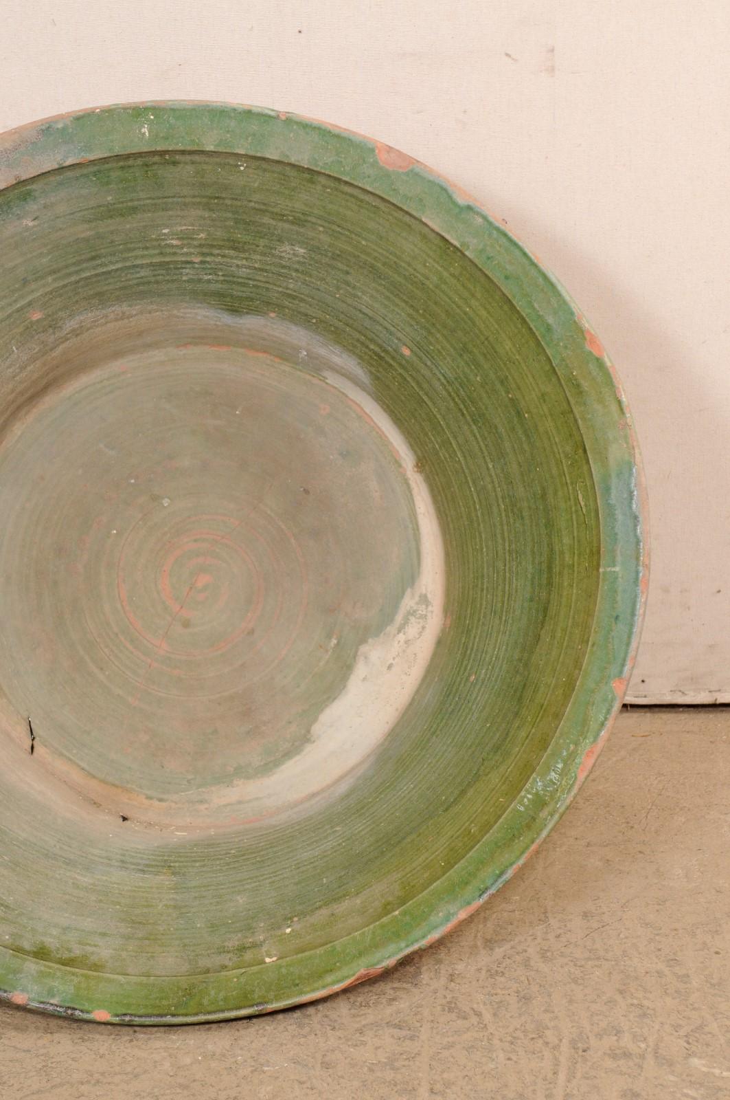 Spanish Green Terracotta Bowl, Early 20th Century In Good Condition For Sale In Atlanta, GA