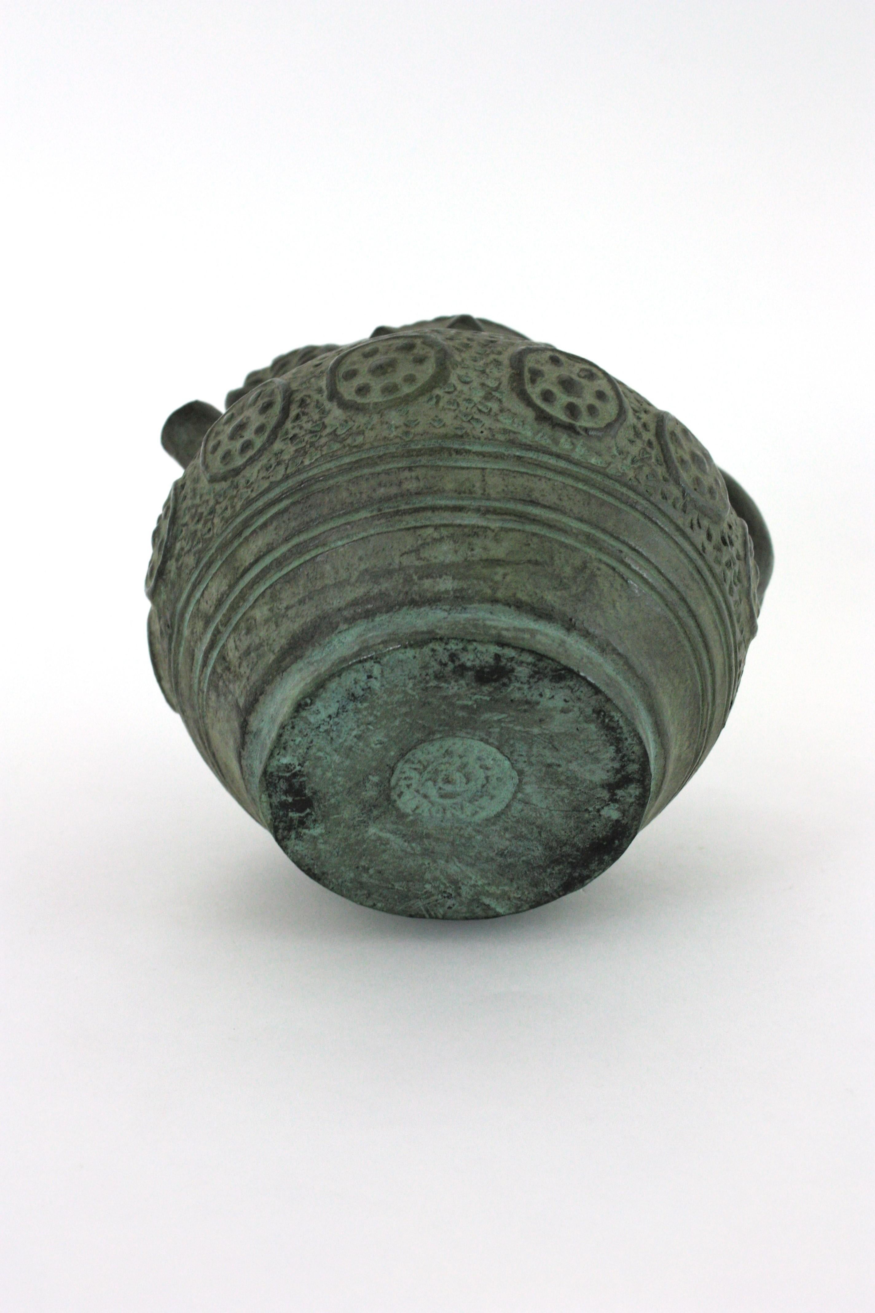 Vase / pichet / récipient à anse en terre cuite verte espagnole, années 1950 en vente 6