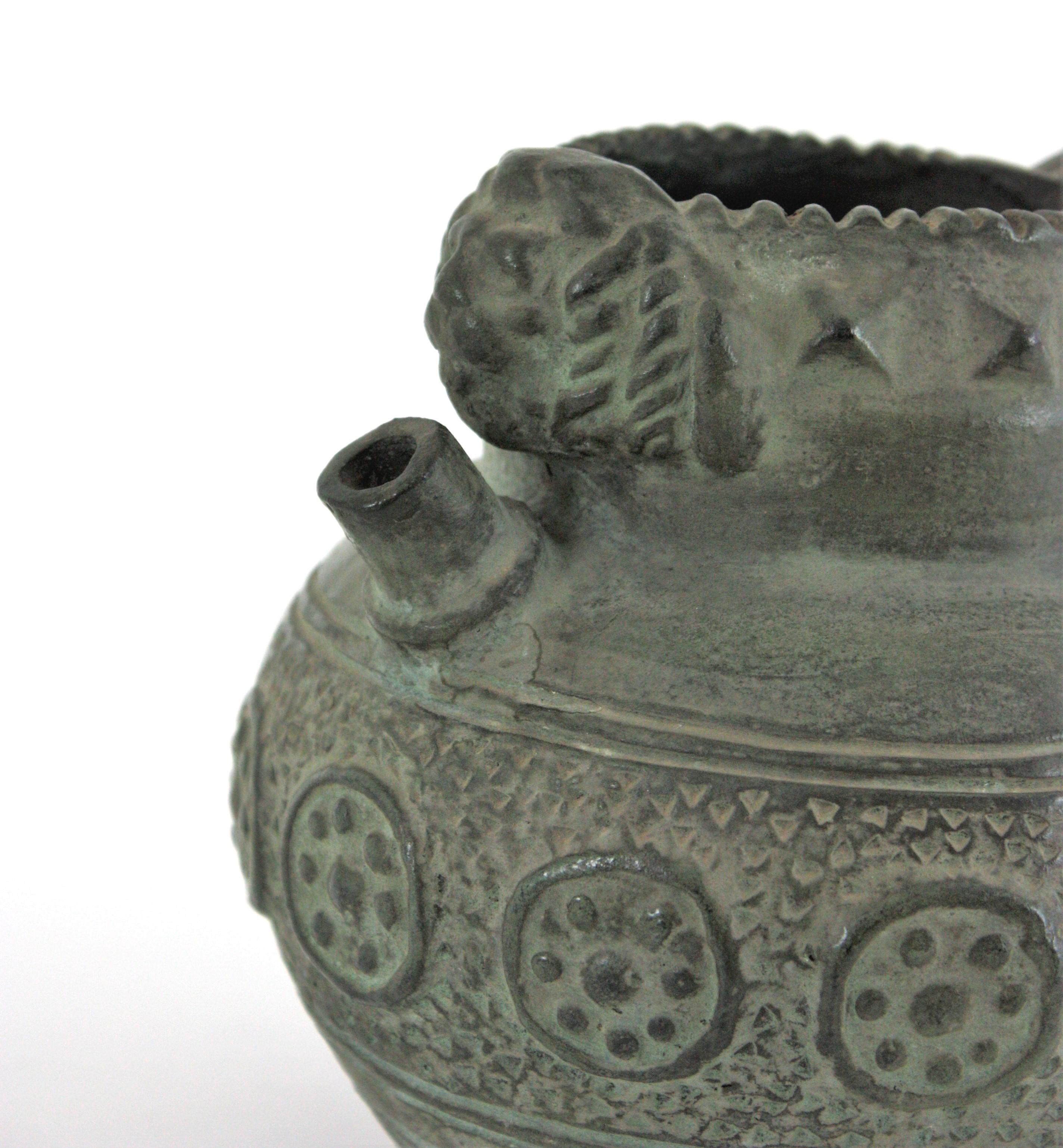 Vase / pichet / récipient à anse en terre cuite verte espagnole, années 1950 Bon état - En vente à Barcelona, ES