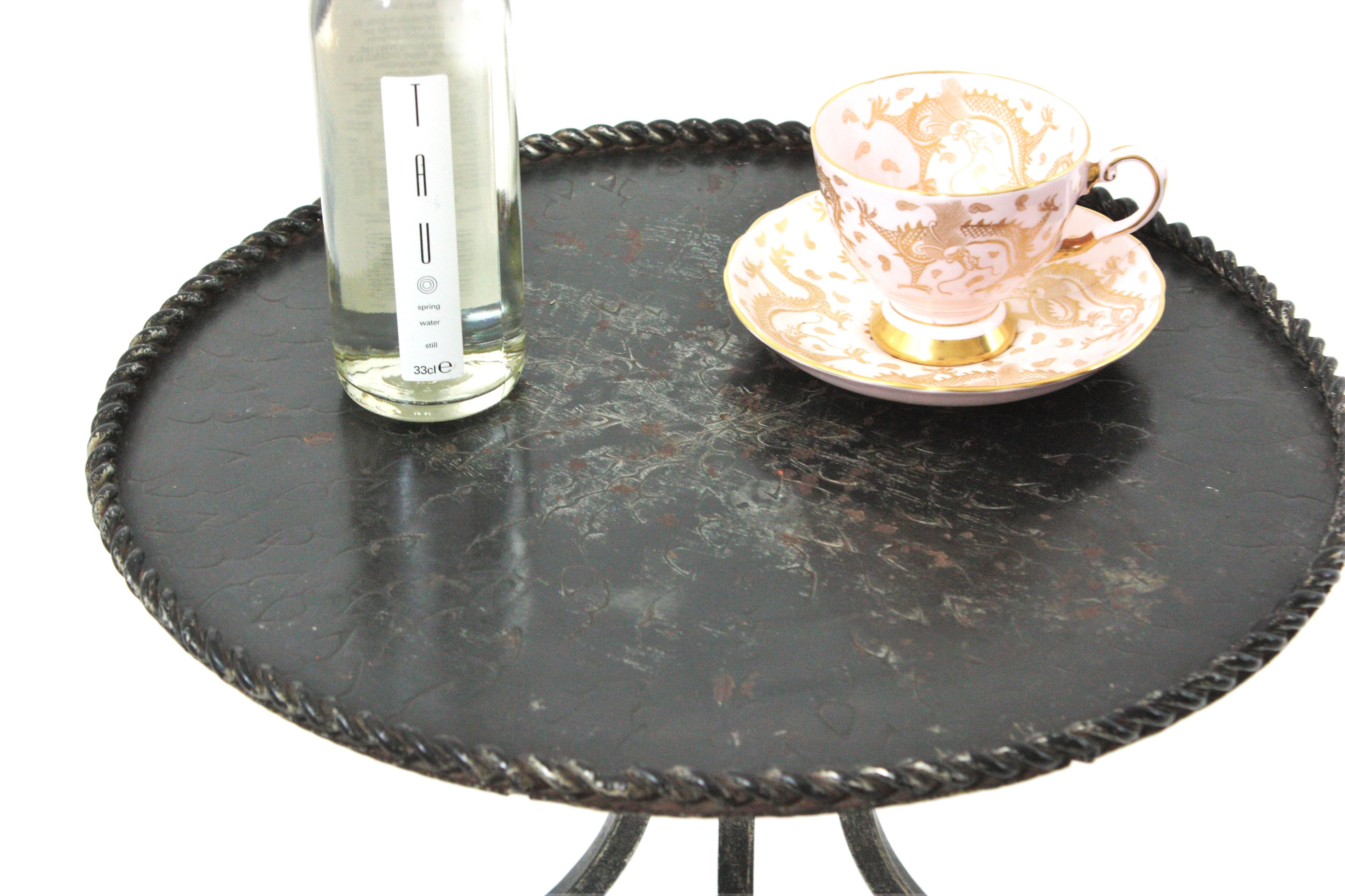 Spanish Gueridon Drinks Occassional Low Side Table in Wrought Iron For Sale 11