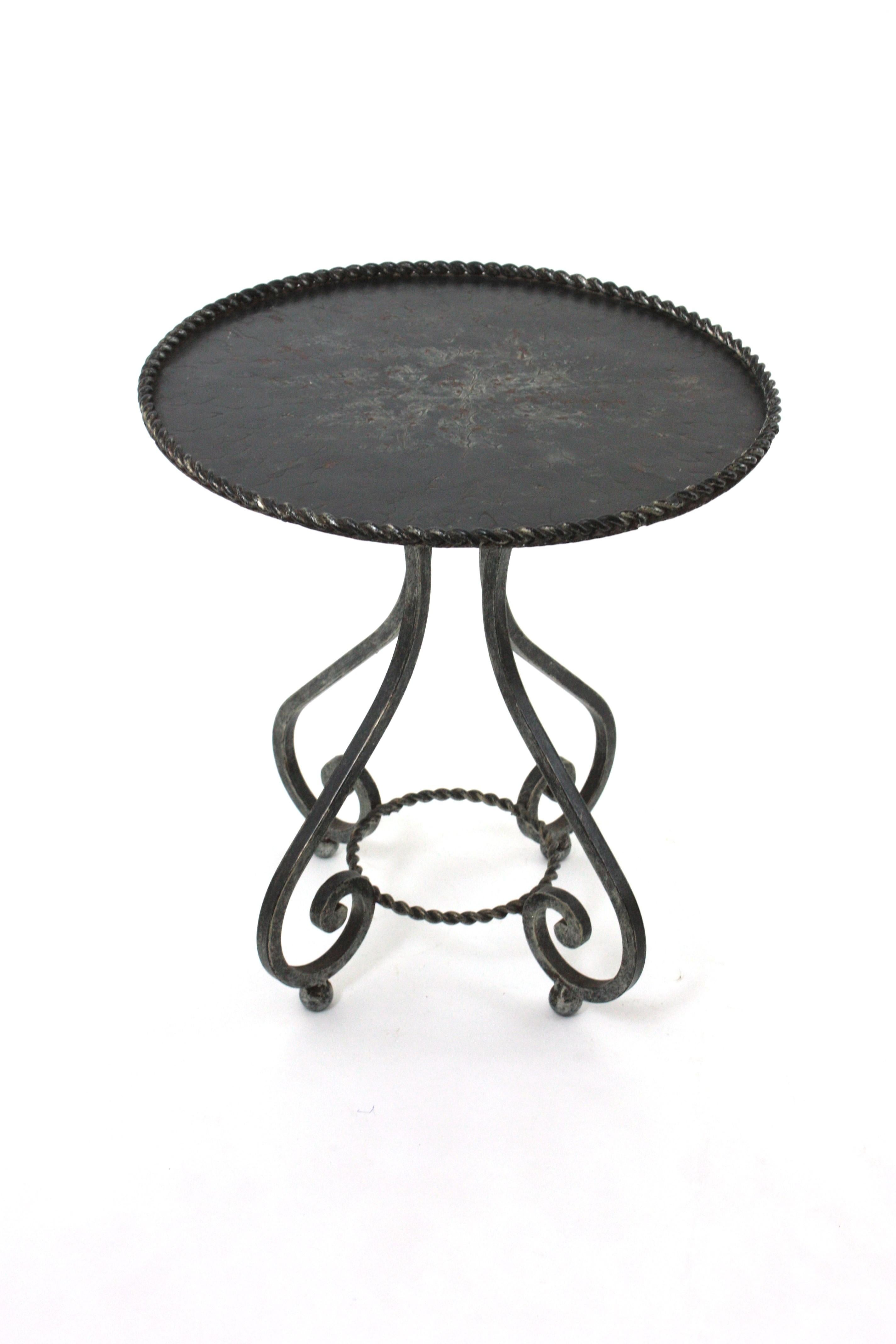 Gothic Spanish Gueridon Drinks Occassional Low Side Table in Wrought Iron For Sale