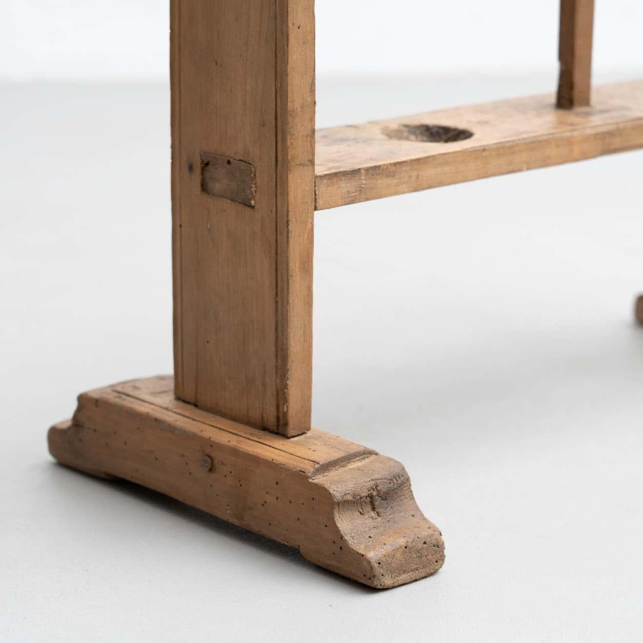 Spagnolo Candeliere tradizionale spagnolo 'Hachero' in Wood, circa 1930 in vendita