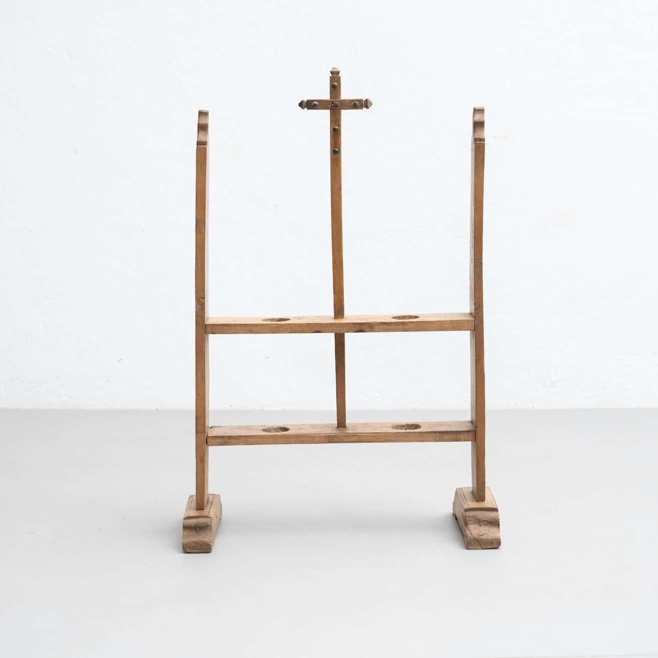 Legno Candeliere tradizionale spagnolo 'Hachero' in Wood, circa 1930 in vendita