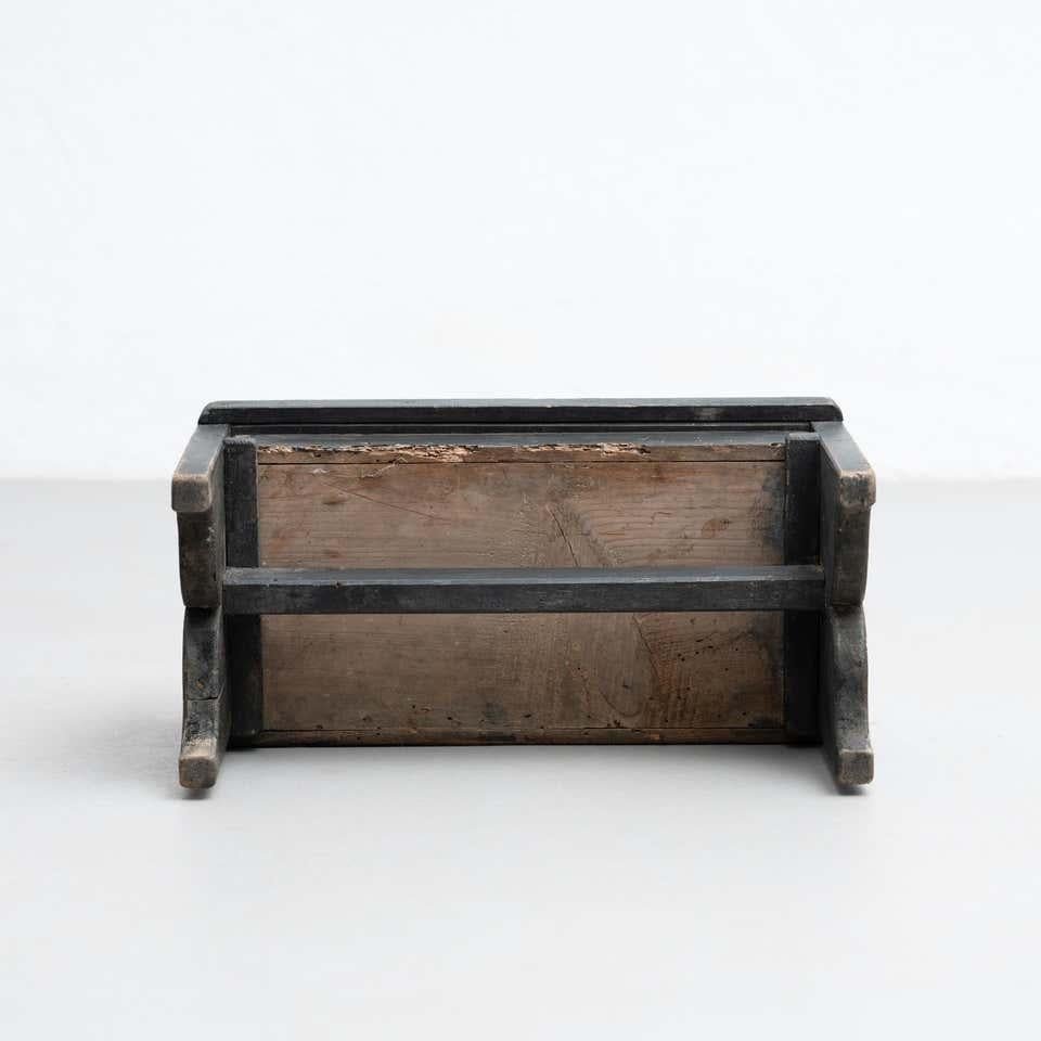 Spanish 'Hachero' Traditional Ancient Stained Wood Candleholder, circa 1930 For Sale 2