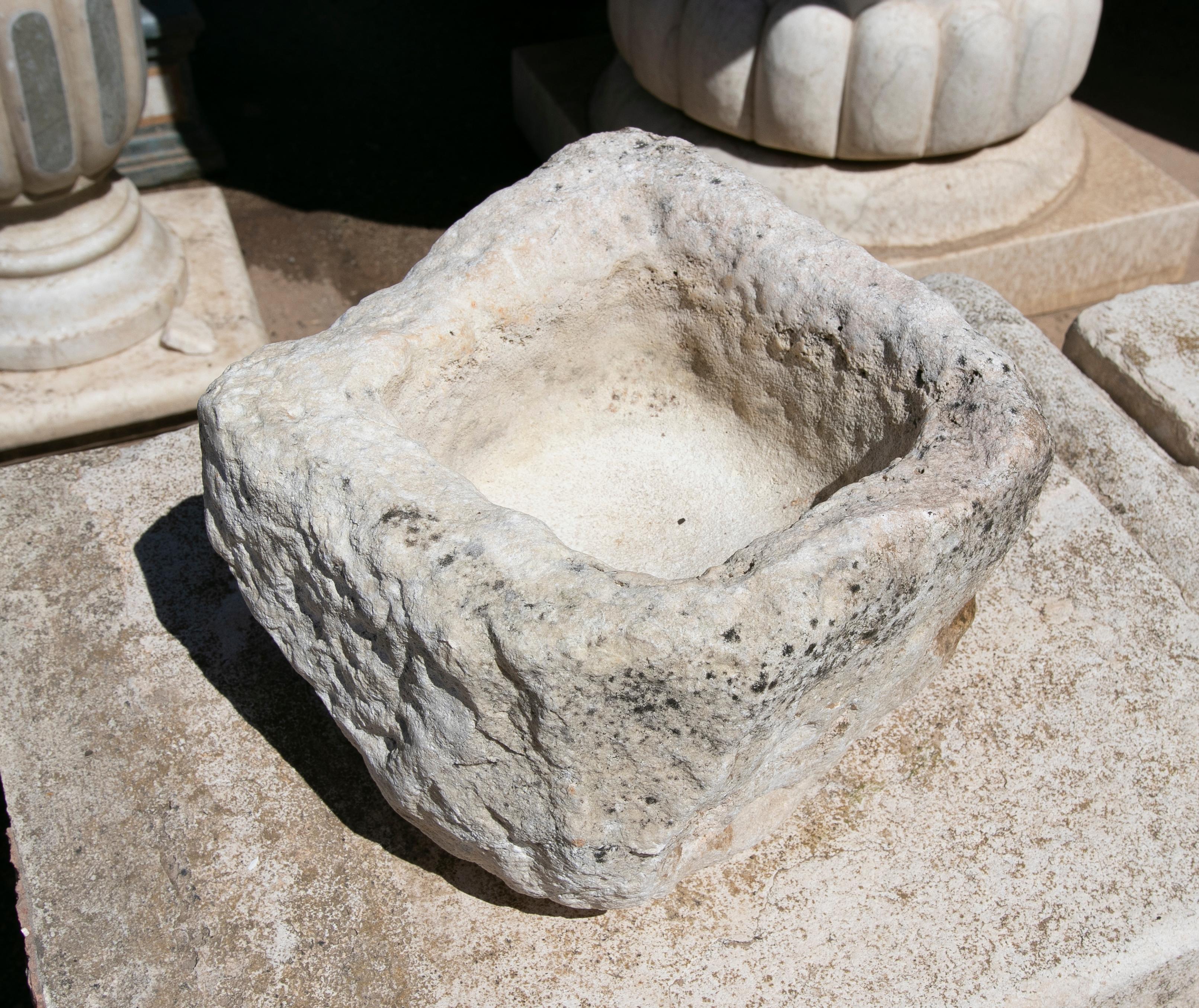 pilas de piedra antiguas precio