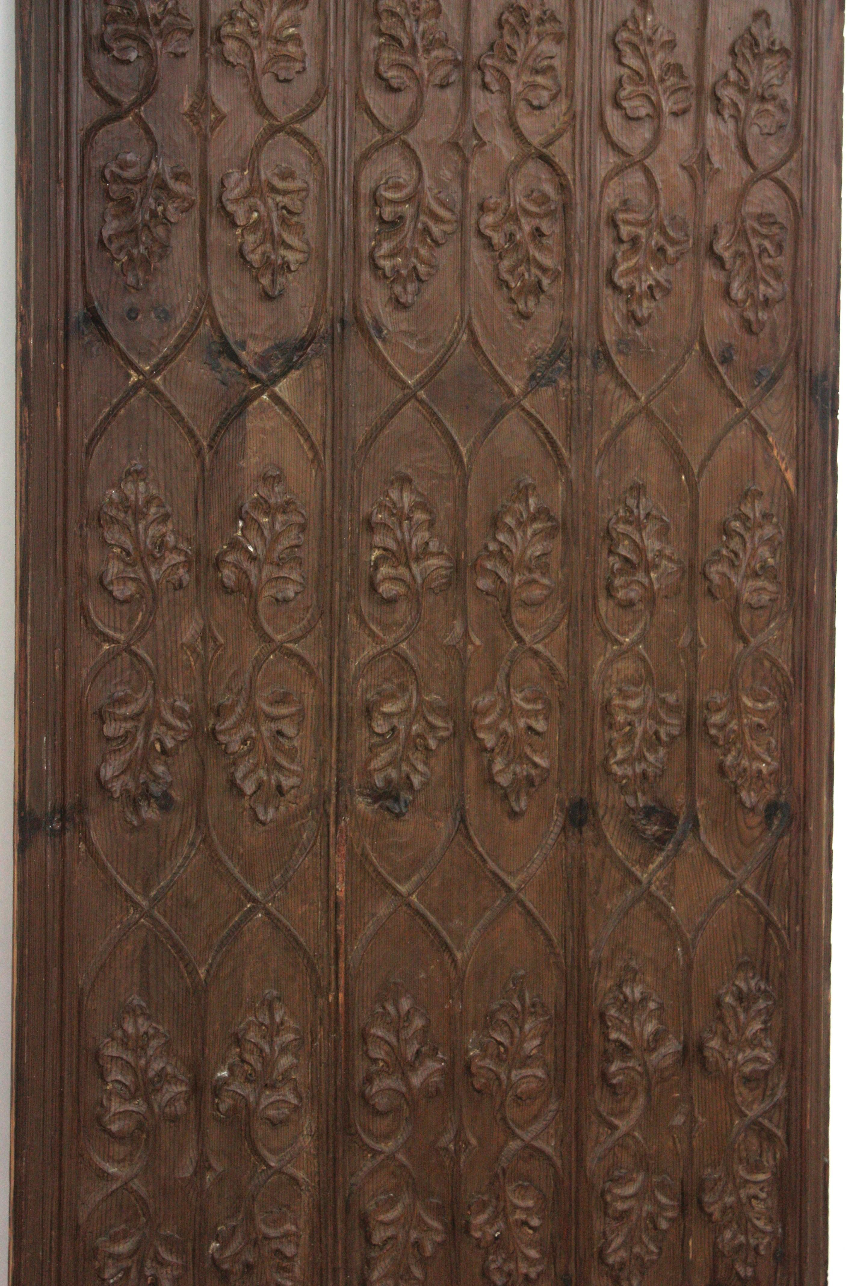 Spanish Hand-Carved Walnut Wood Decorative Wall Panel with Foliage Motifs For Sale 5