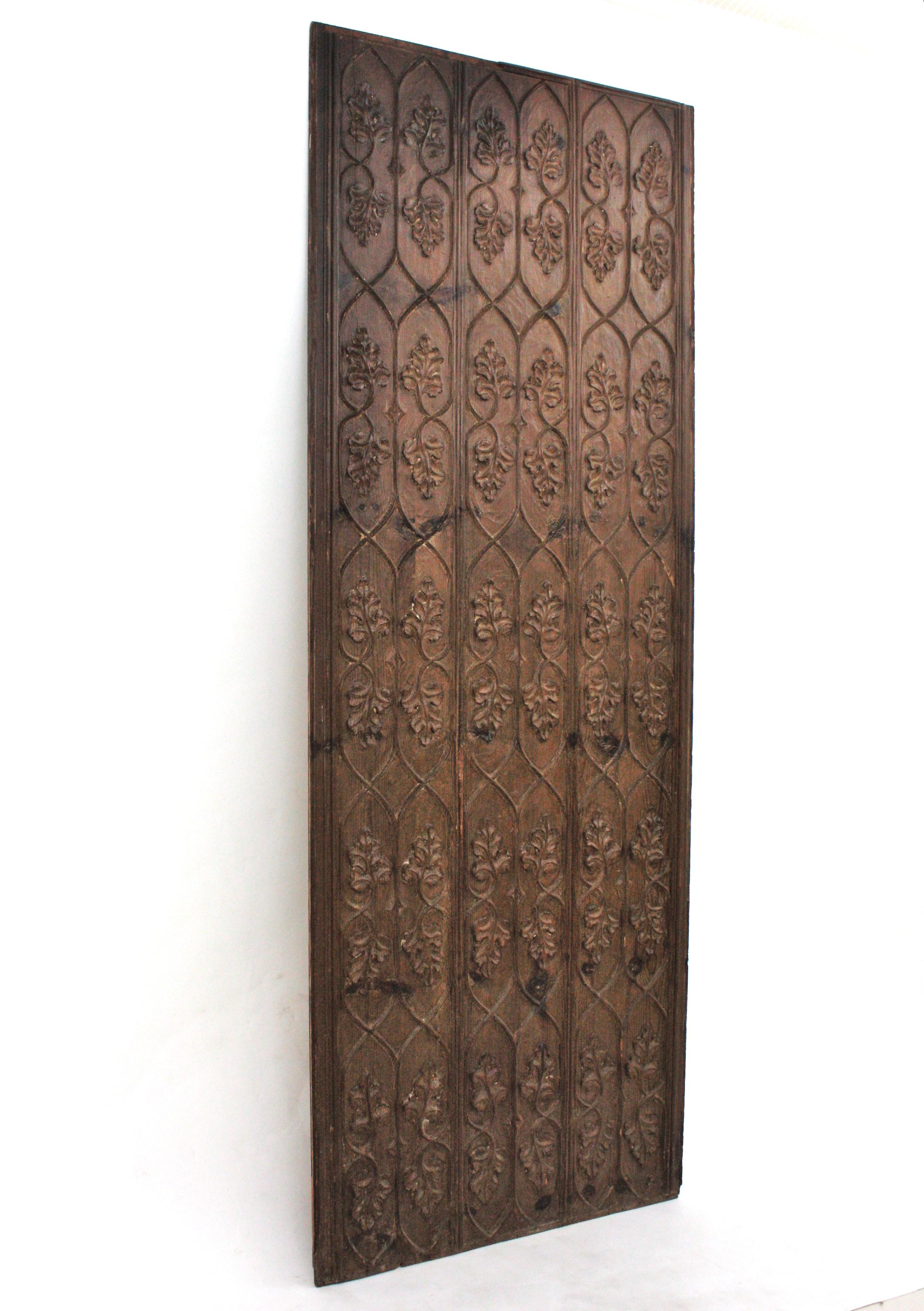 Spanish Hand-Carved Walnut Wood Decorative Wall Panel with Foliage Motifs For Sale 4