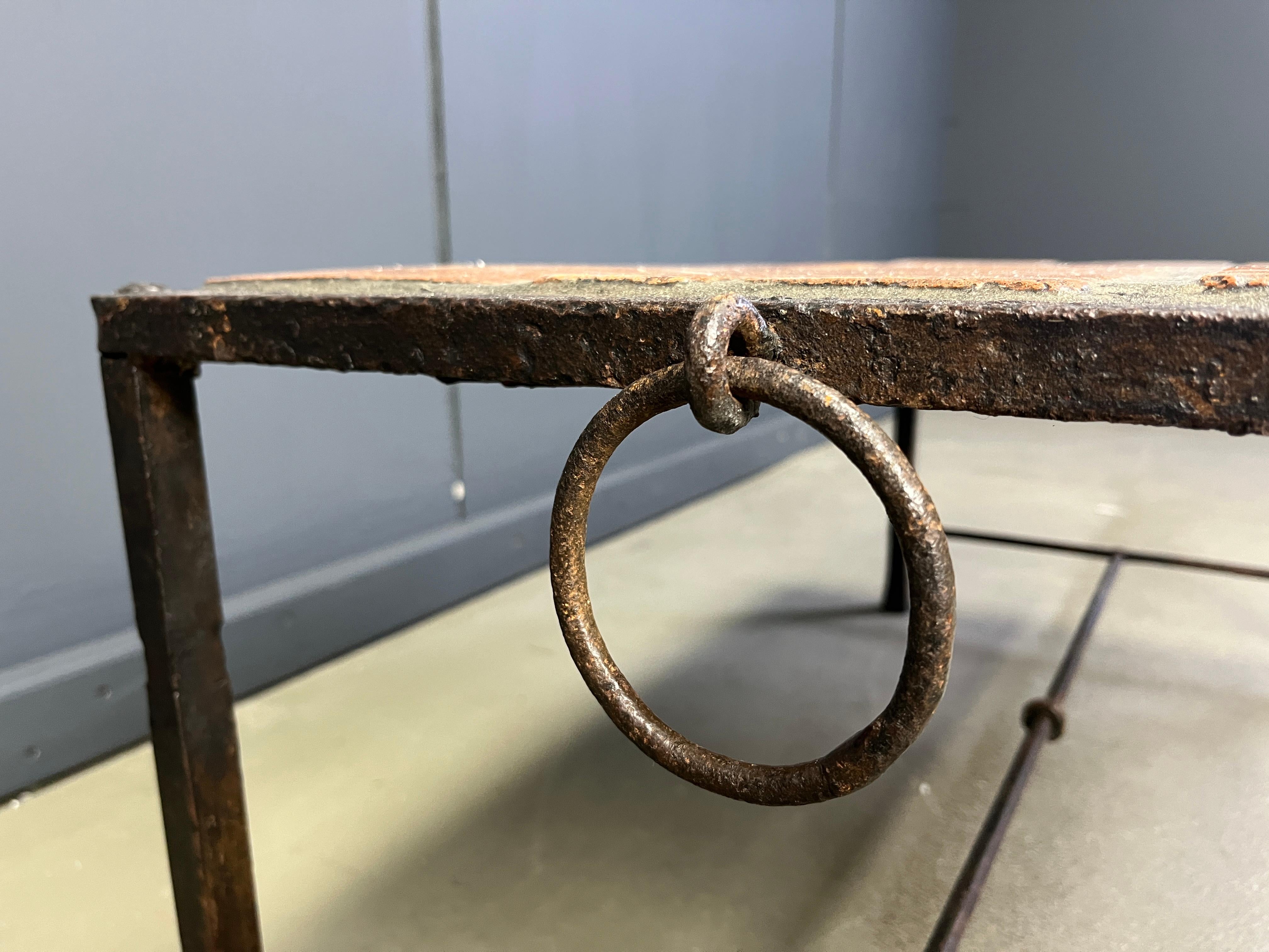 Table basse espagnole en fer et carreaux de céramique, années 1950 en vente 1