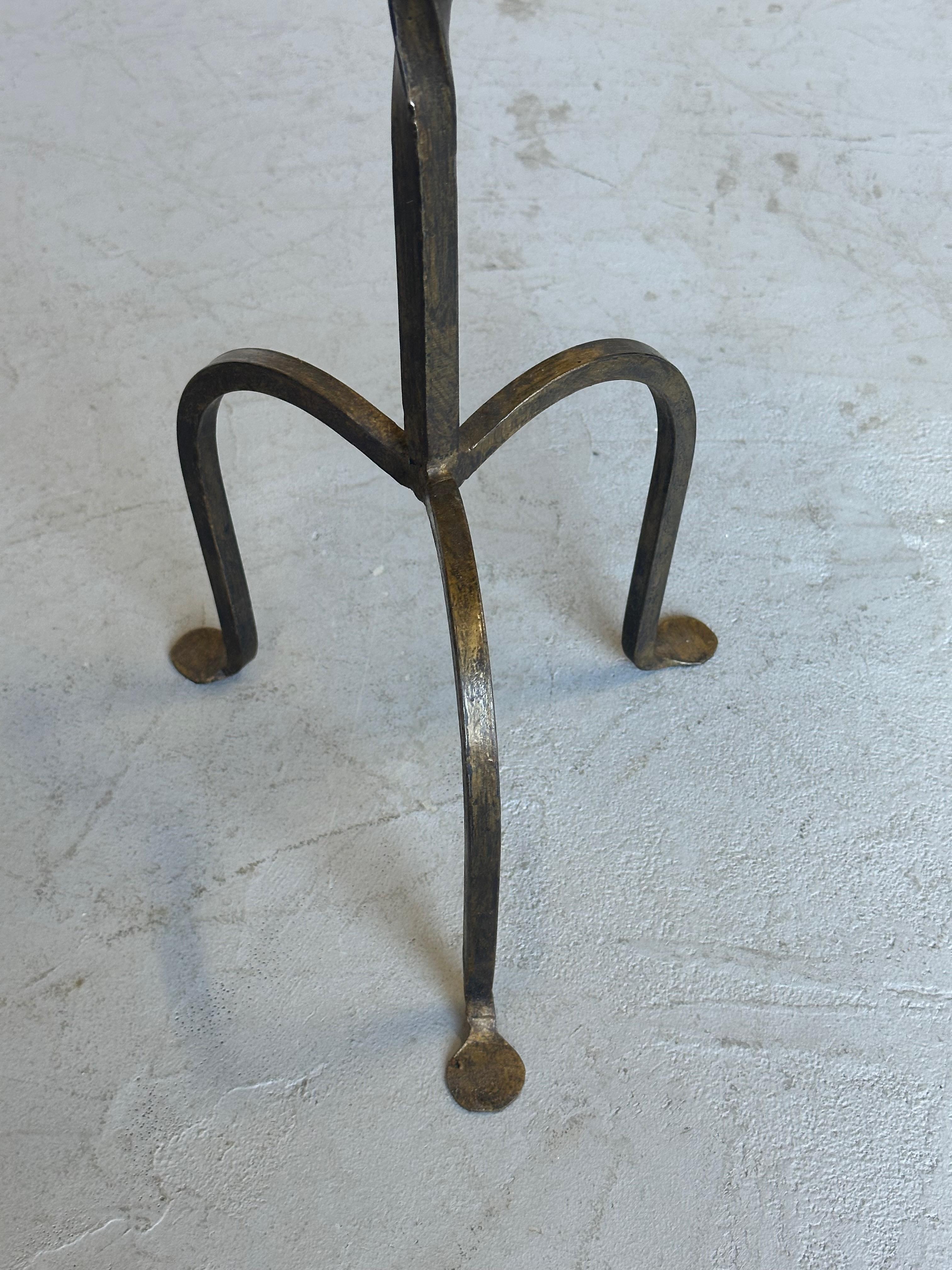 Spanish Iron Drinks Table with Tripod Base In Good Condition In Buchanan, NY