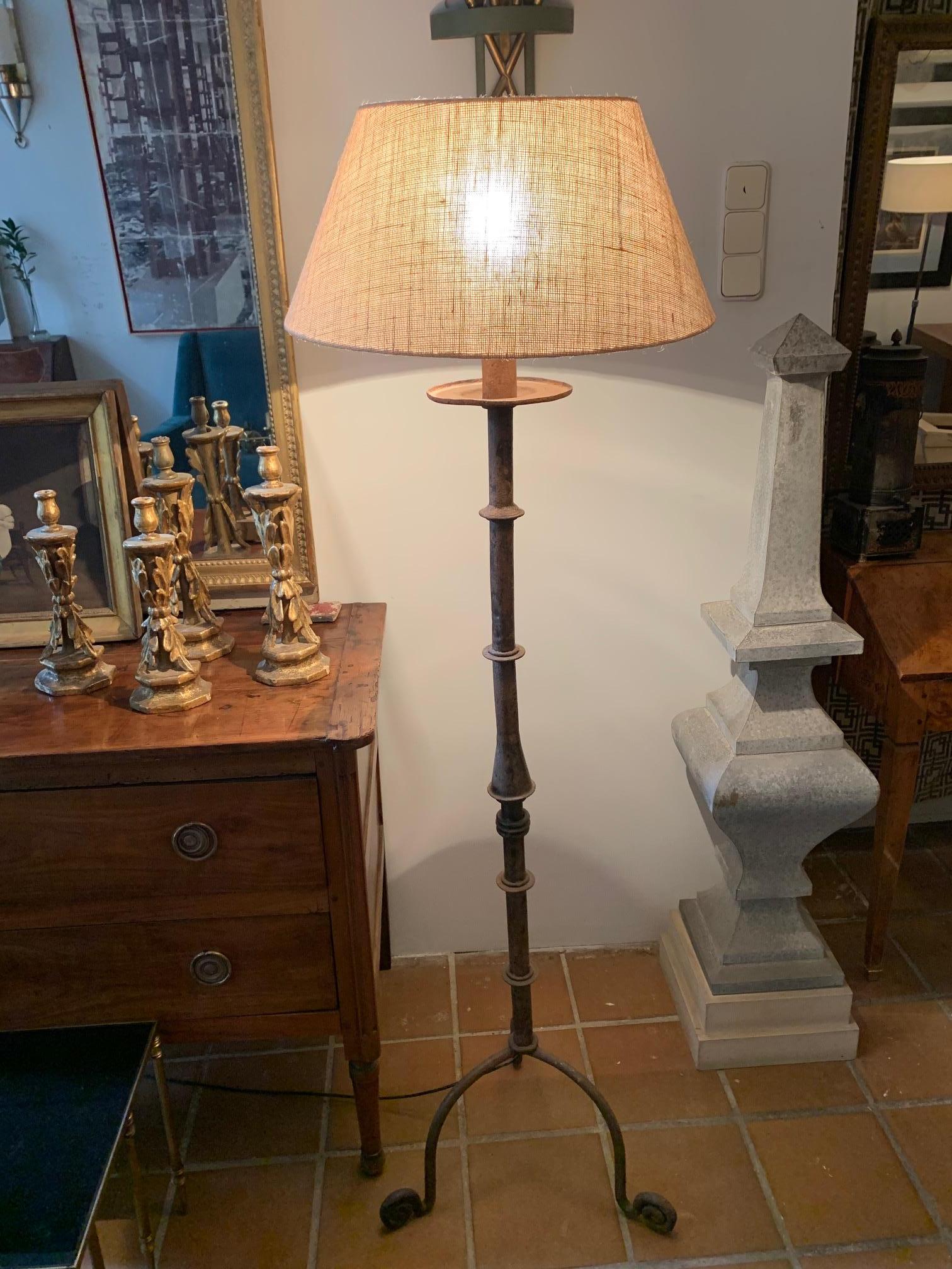 Spanish Iron Floor Lamp For Sale 3