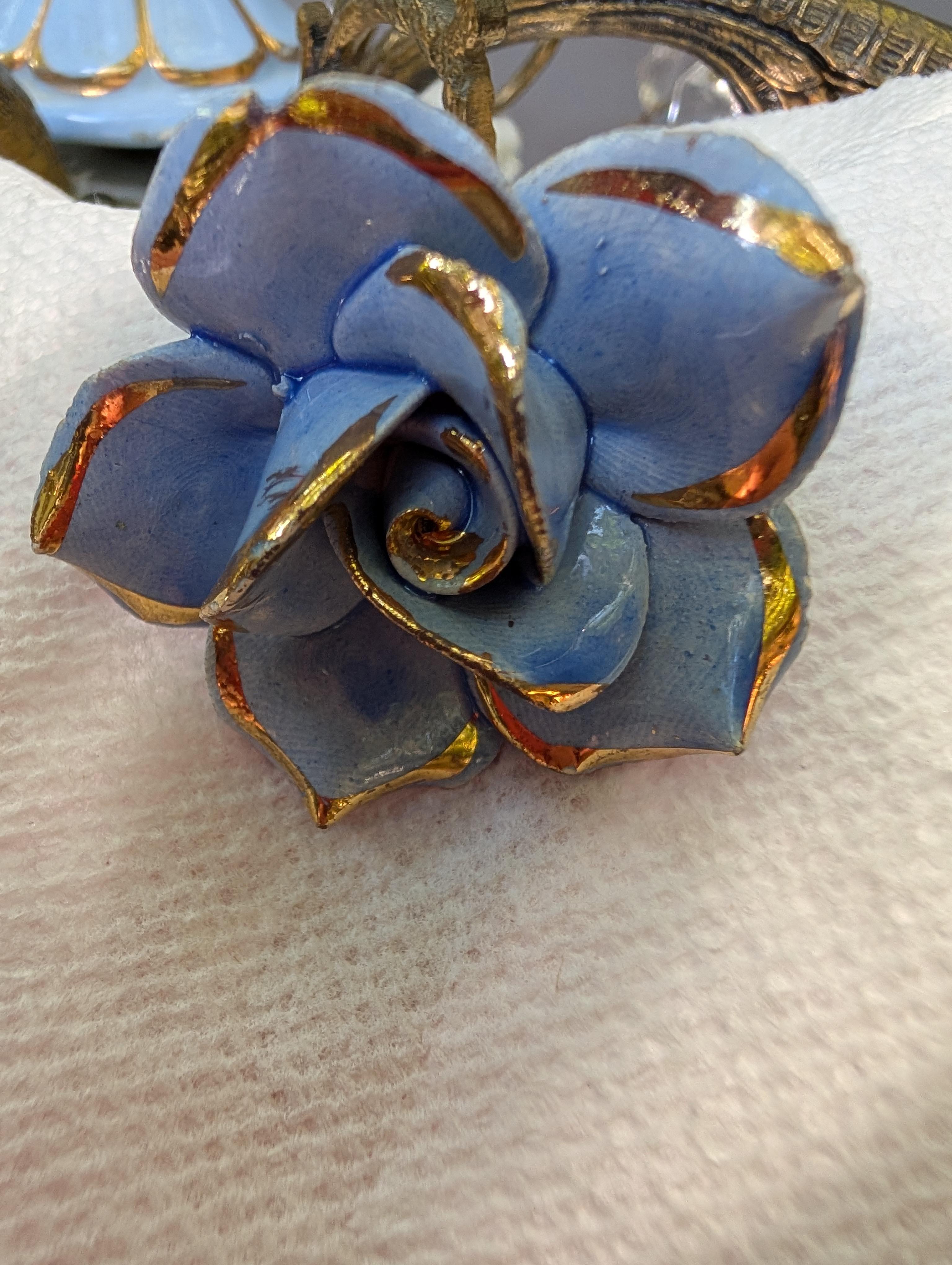 Spanish-Italian Porcelain Chandlier For Sale 13