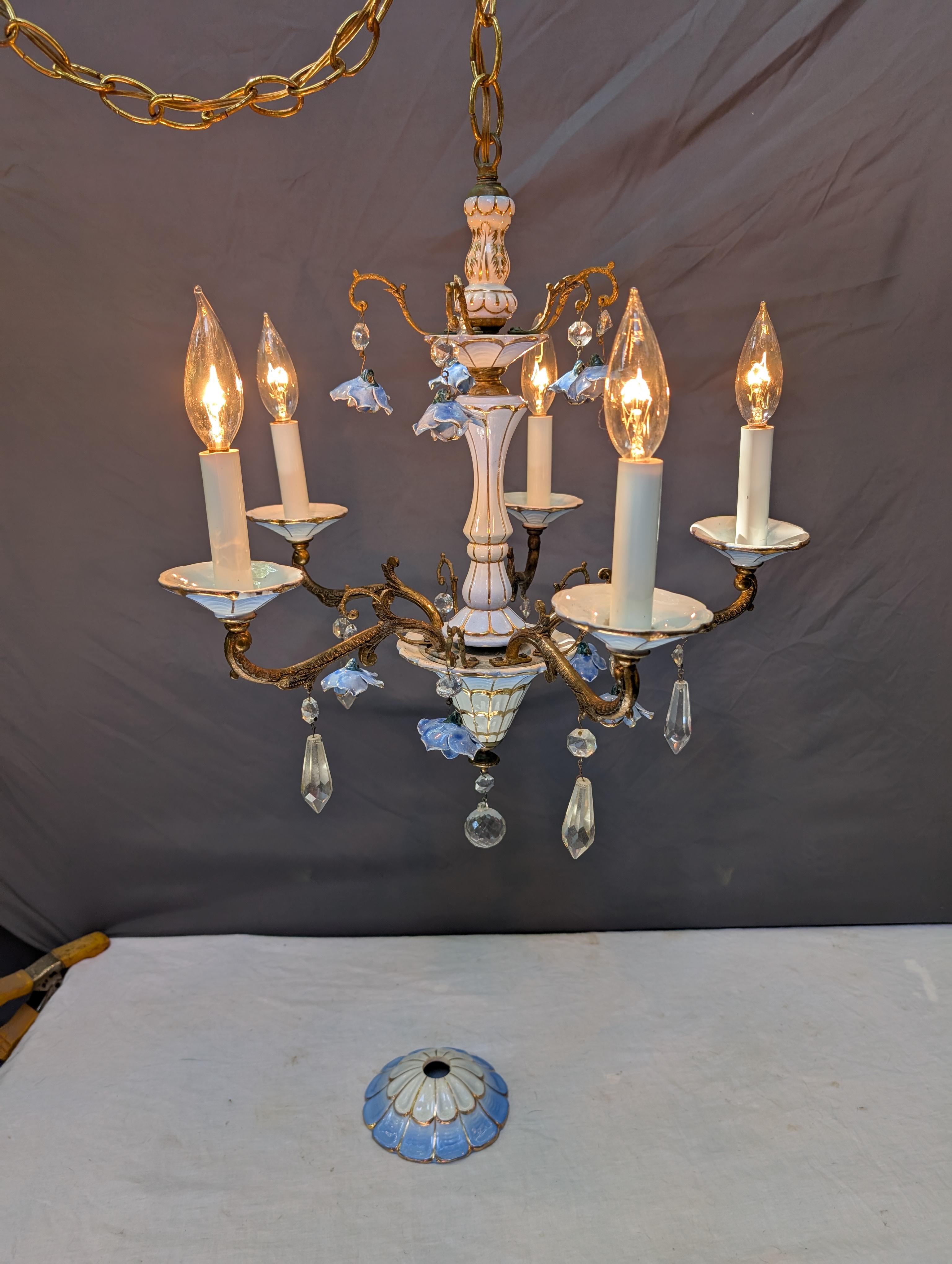 20th Century Spanish-Italian Porcelain Chandlier For Sale