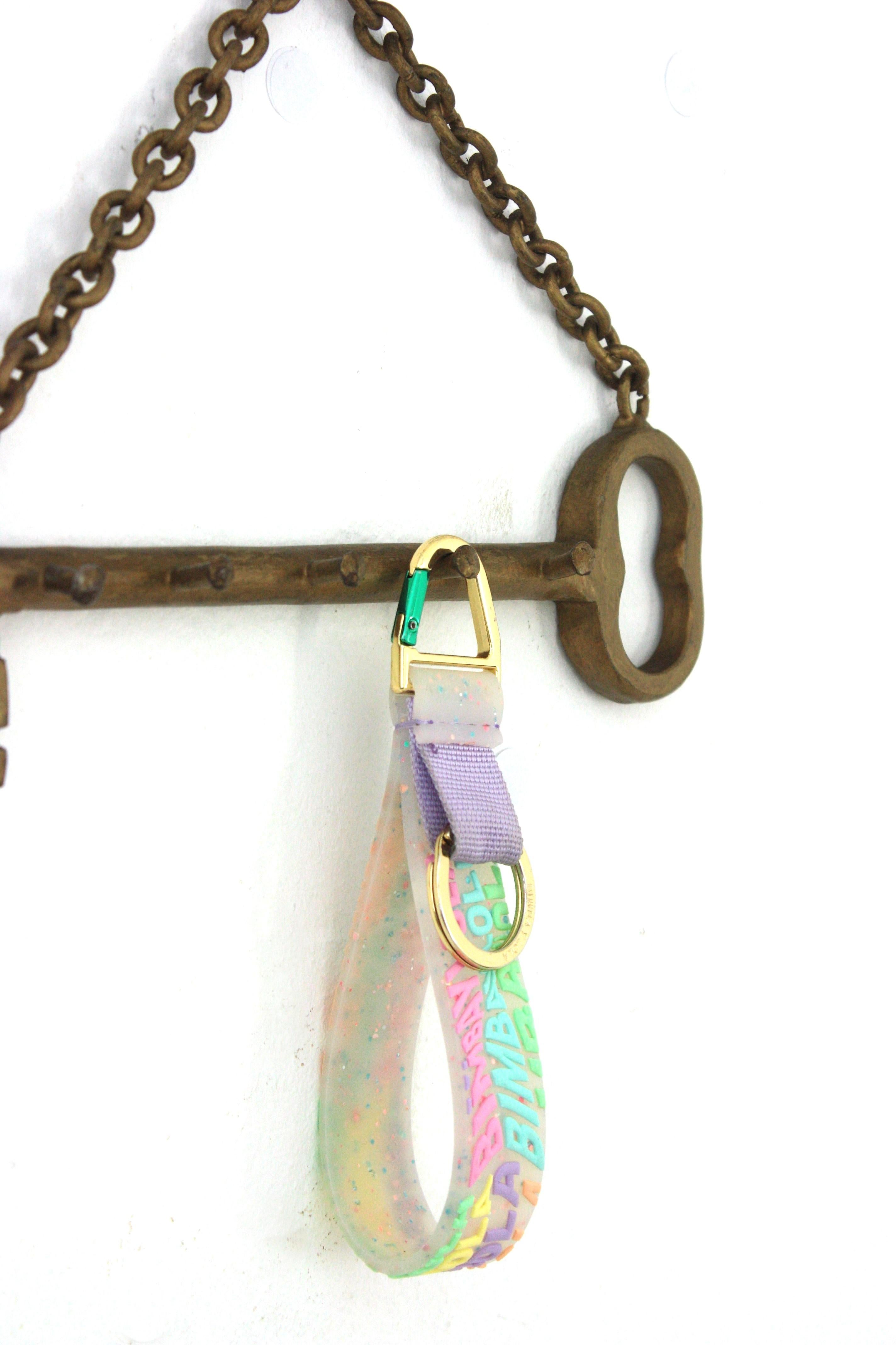 Spanish Key Shaped Key Wall Hanger in Gilt Wrought Iron, 1940s For Sale 8