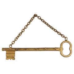 Spanish Key Shaped Key Wall Hanger in Gilt Wrought Iron, 5 Hooks, 1940s