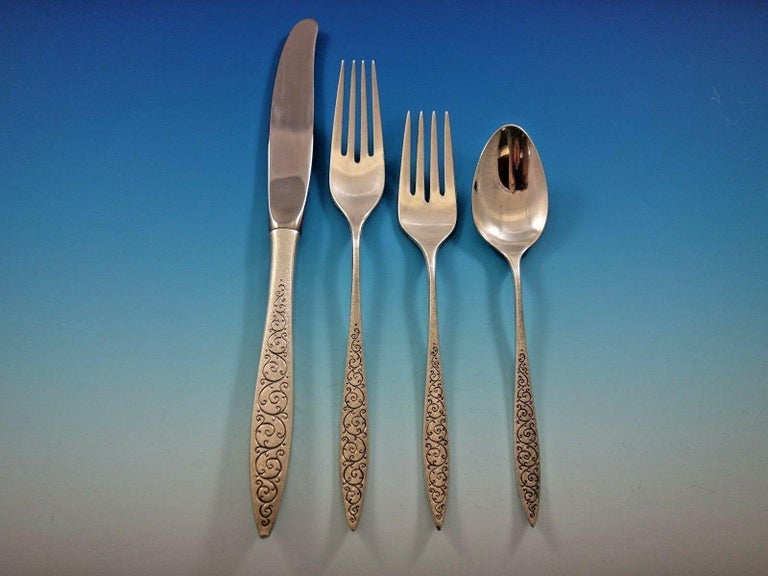 20th Century Spanish Lace by Wallace Sterling Silver Flatware Service Set 32 Pieces For Sale
