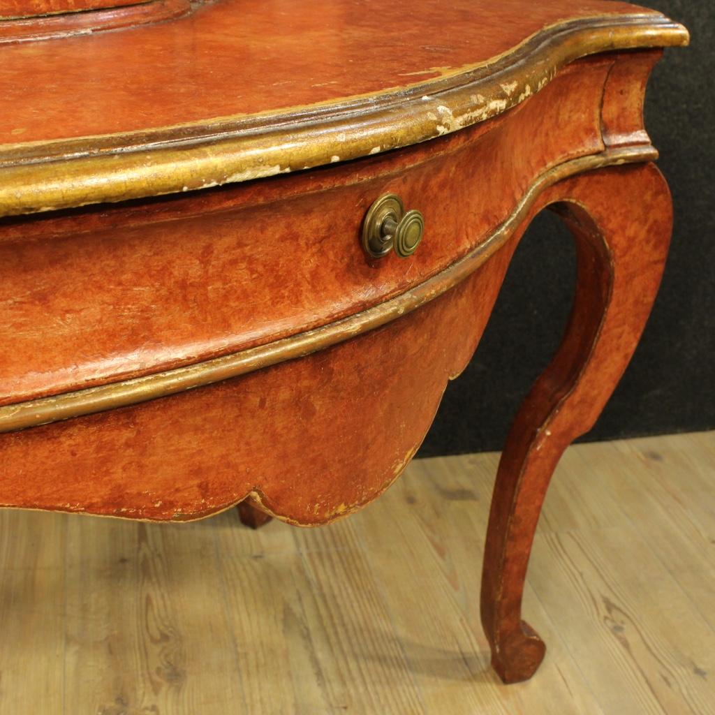 Spanish Lacquered and Gilded Desk, 20th Century For Sale 7
