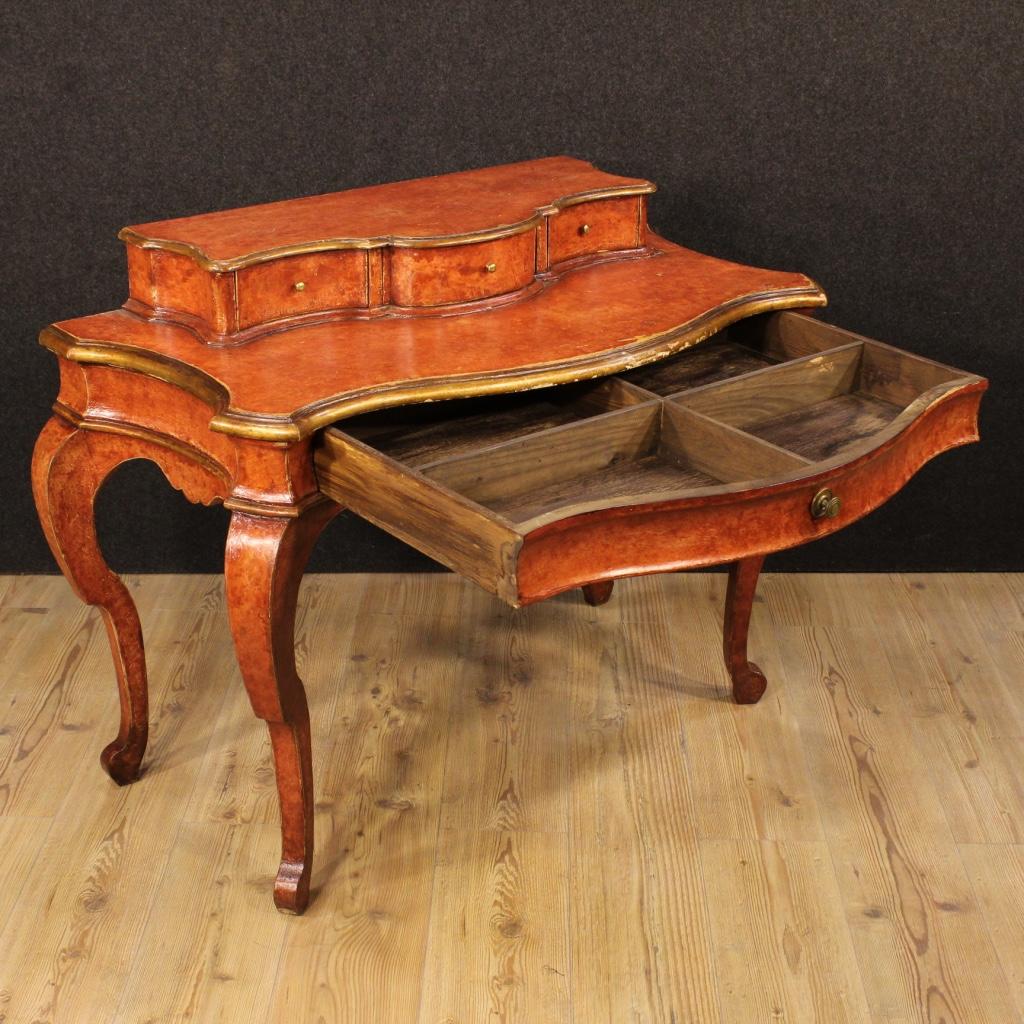 Spanish Lacquered and Gilded Desk, 20th Century For Sale 10